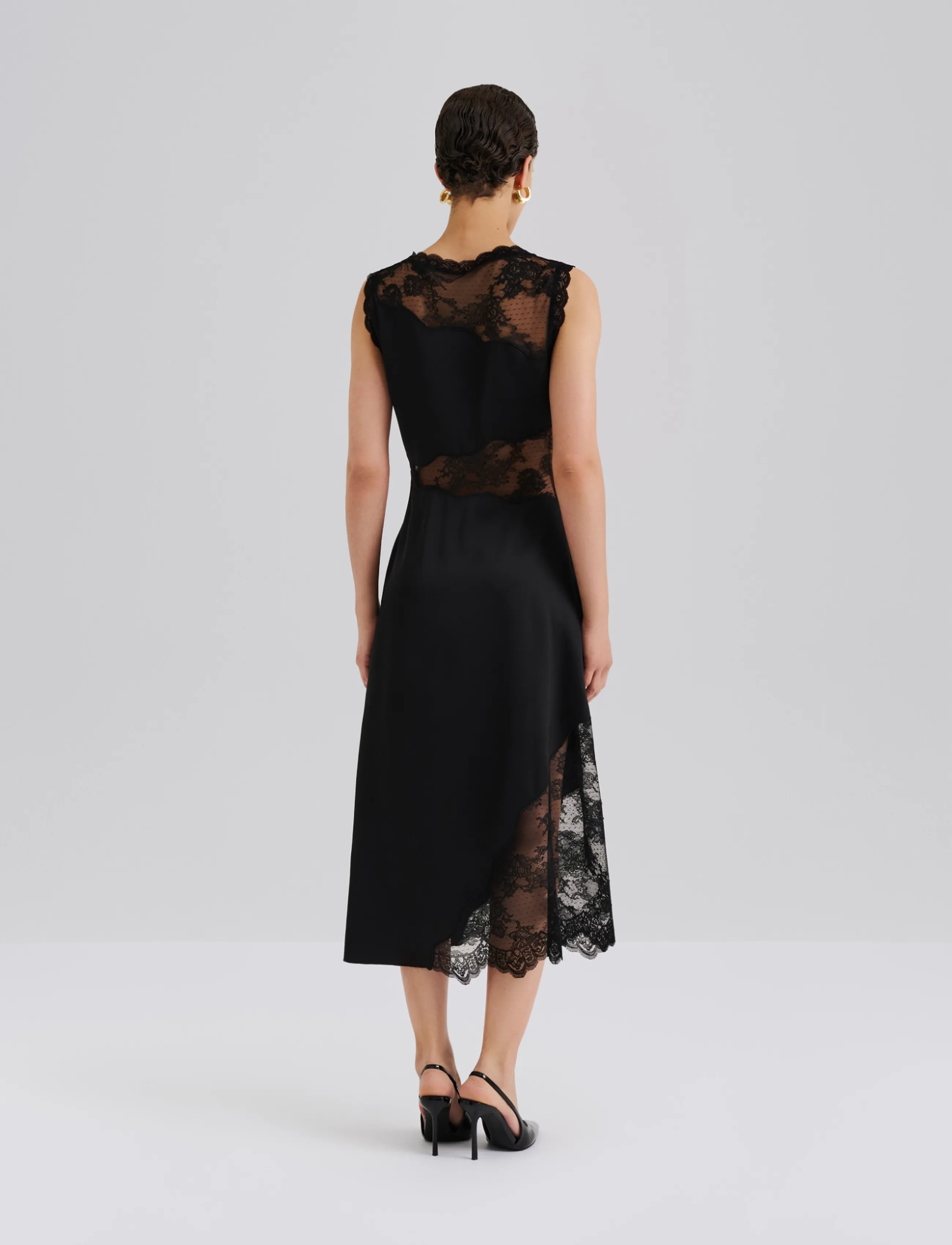 Malina - Desire Lace Trimmed Cut Out Midi Dress - cocktailklänningar - black - 2