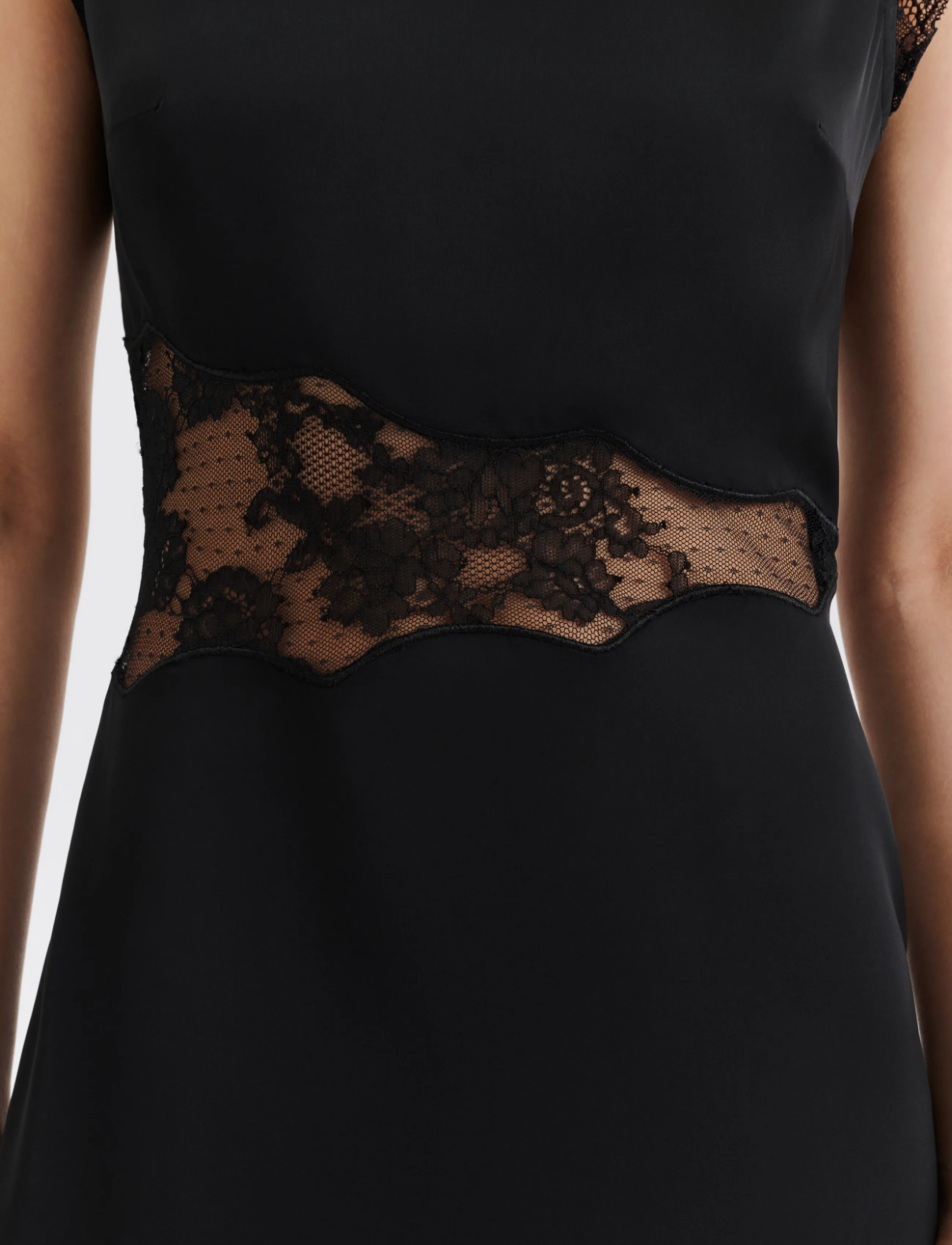 Malina - Desire Lace Trimmed Cut Out Midi Dress - cocktailklänningar - black - 3