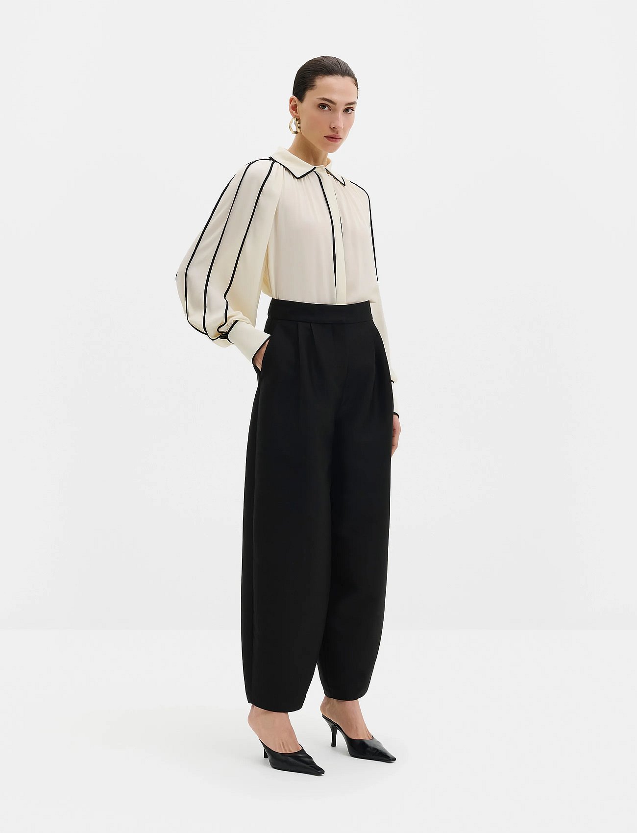 Bea Contrast Edge Chiffon Blouse - VANILLA