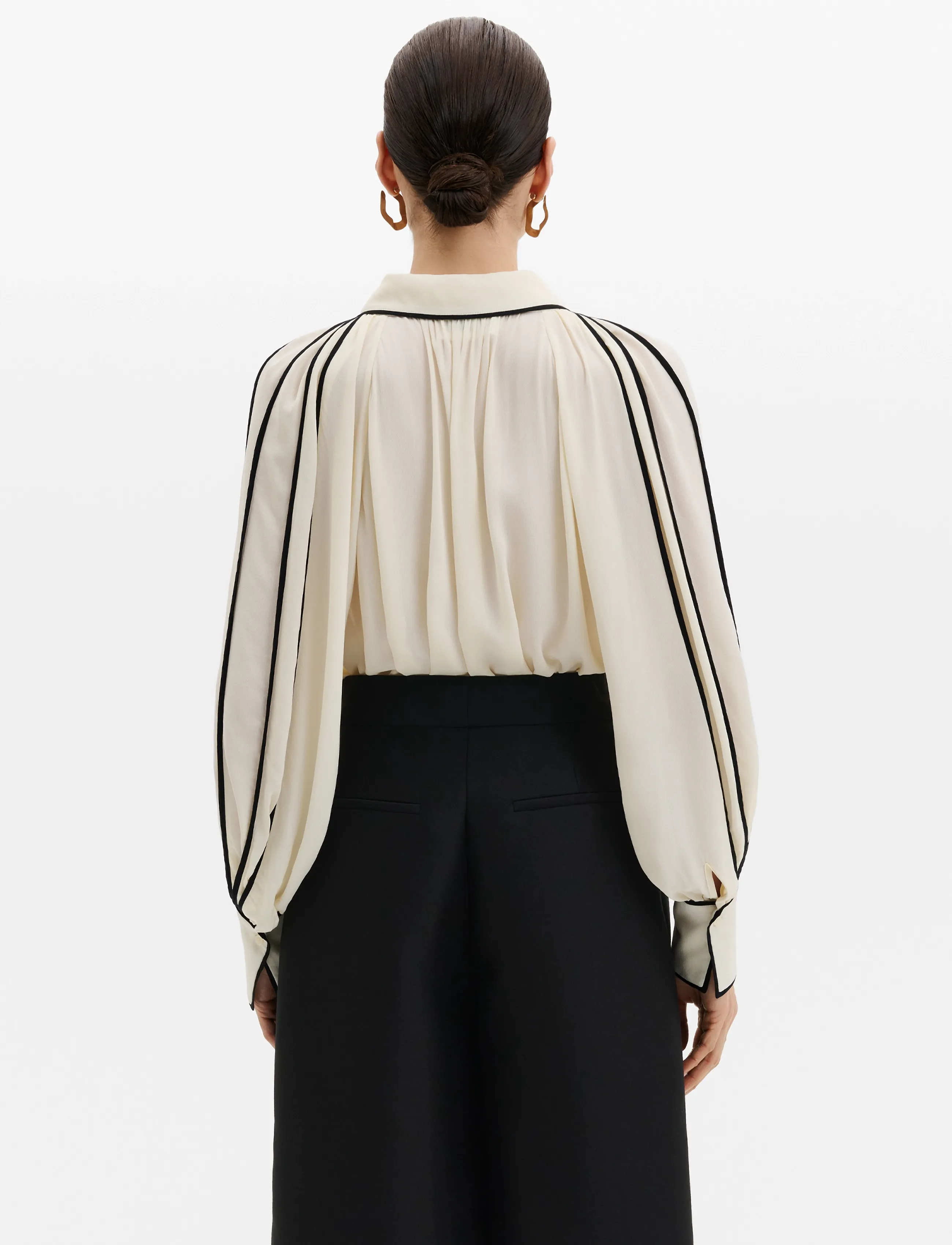 Malina - Bea Contrast Edge Chiffon Blouse - long sleeved blouses - vanilla - 4