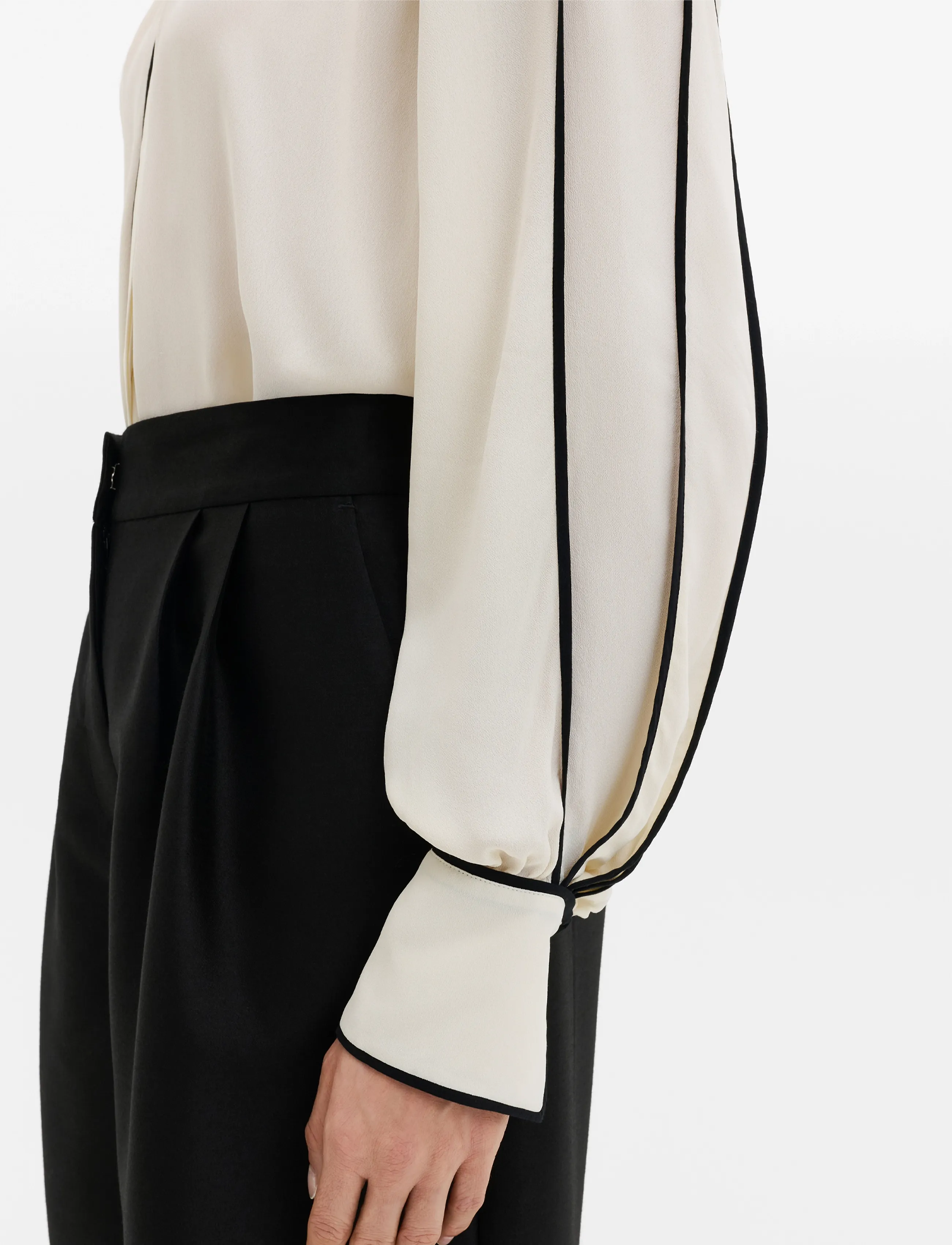 Malina - Bea Contrast Edge Chiffon Blouse - long sleeved blouses - vanilla - 5