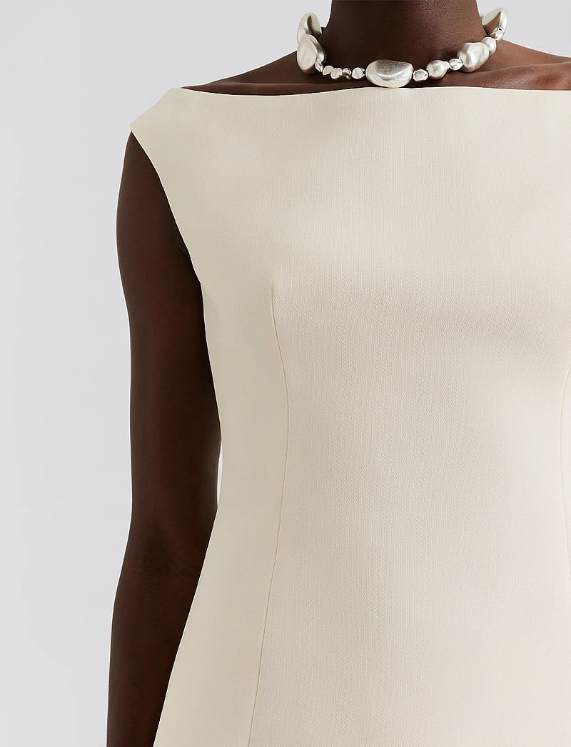 Malina - Diora Half Off Shoulder Top - Ärmellose tops - vanilla - 5