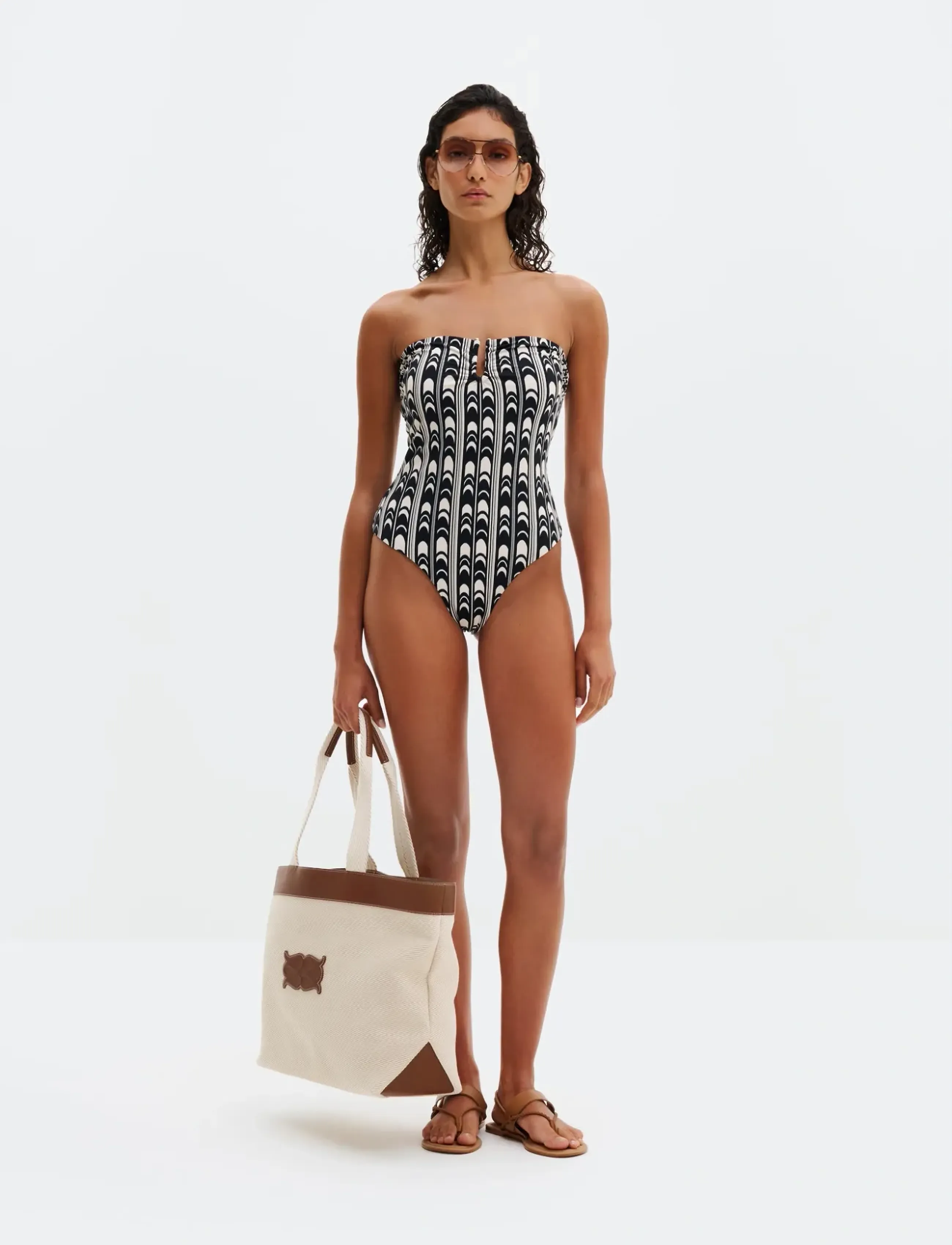 Malina - Signature Gold Embellished Bandeau Swimsuit - 1 pièces - arch - 4
