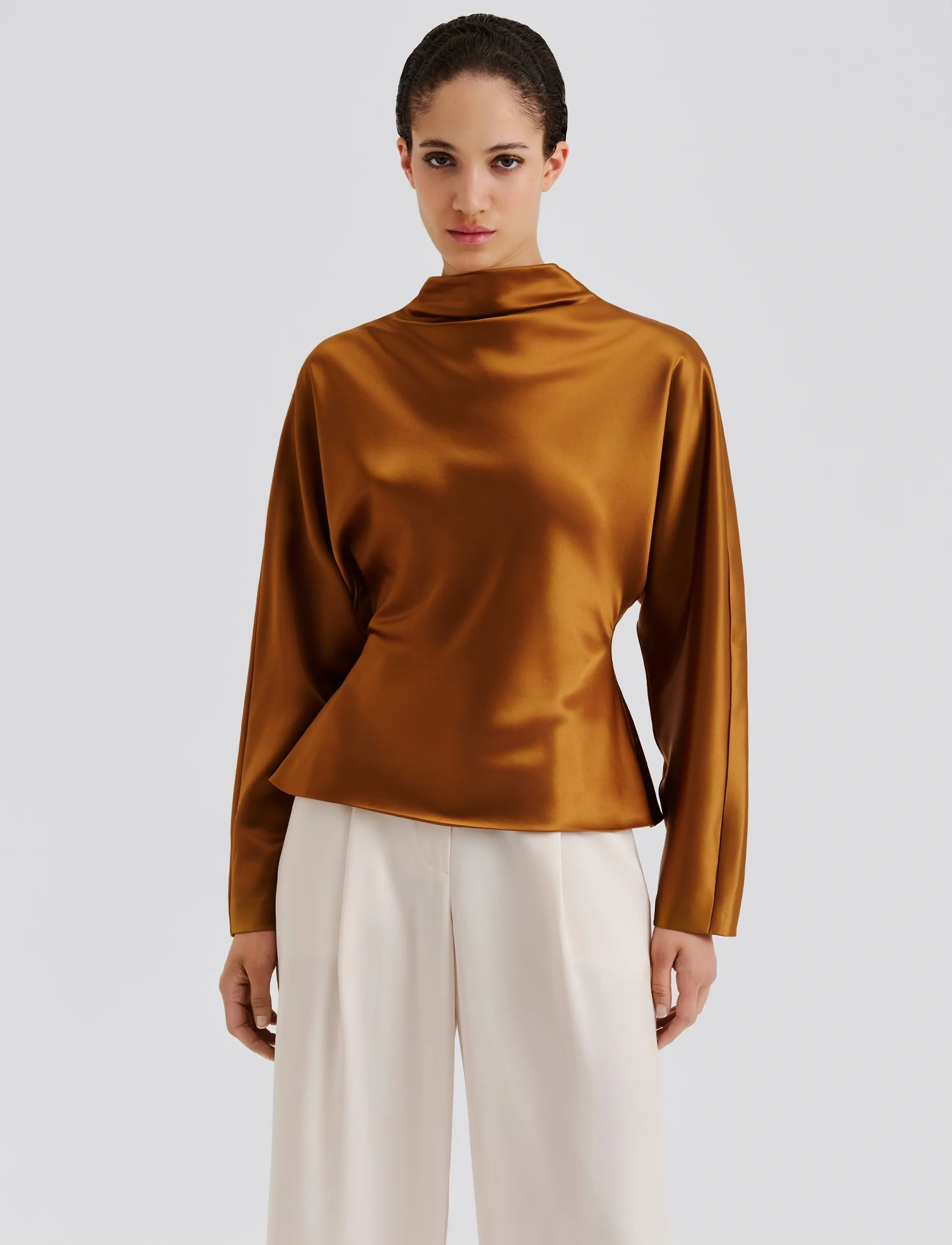 Malina - Zora Barrel Sleeve Satin Blouse - langærmede bluser - amber - 3