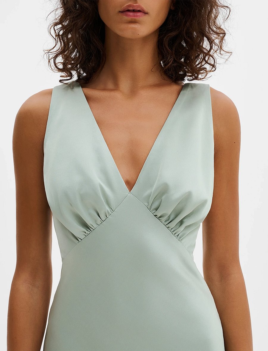 Malina - Thelma Open Back Satin Maxi Dress - robes longues - sage - 5