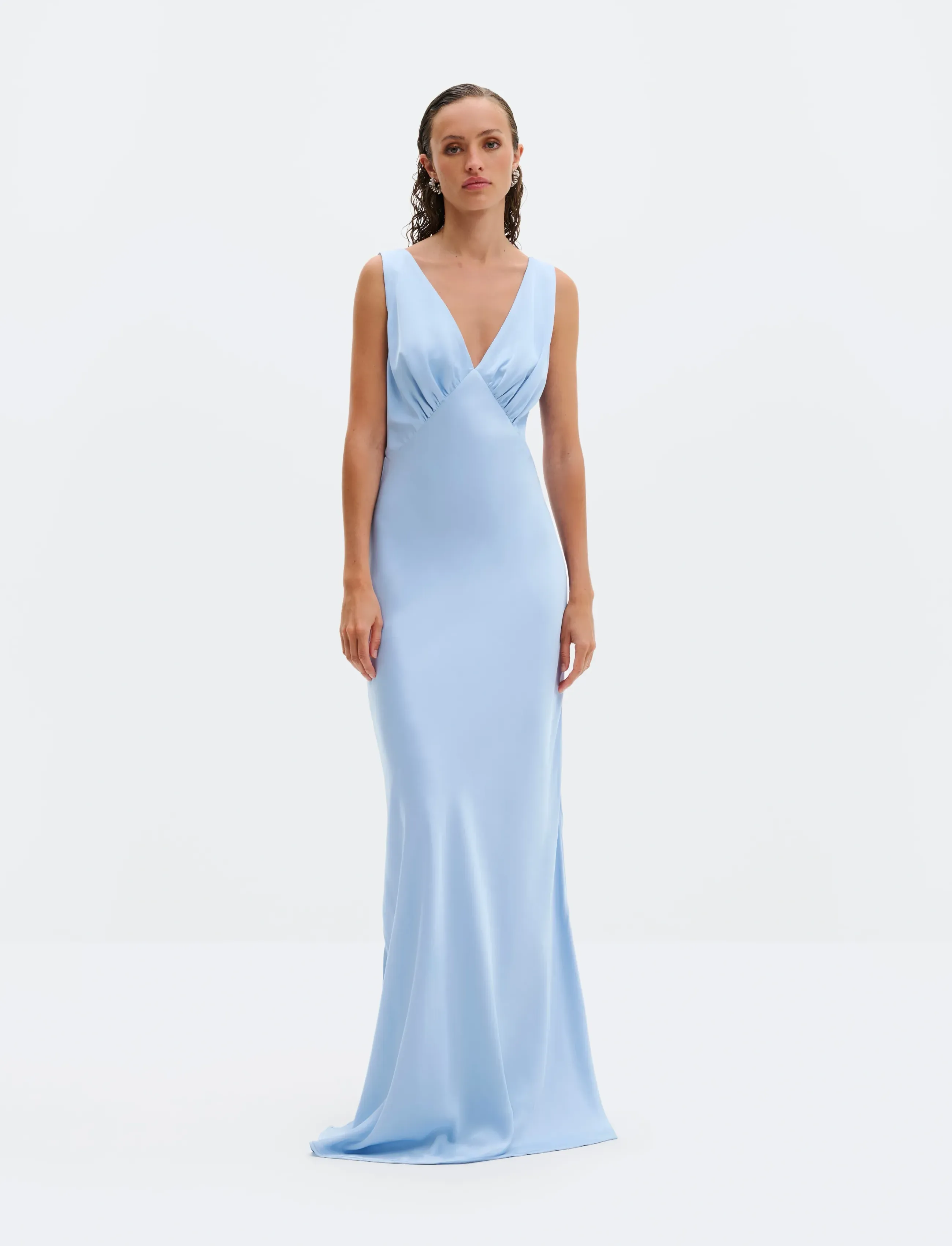 Malina Thelma Open Back Satin Maxi Dress - Kläder - TULIP BLUE / blue