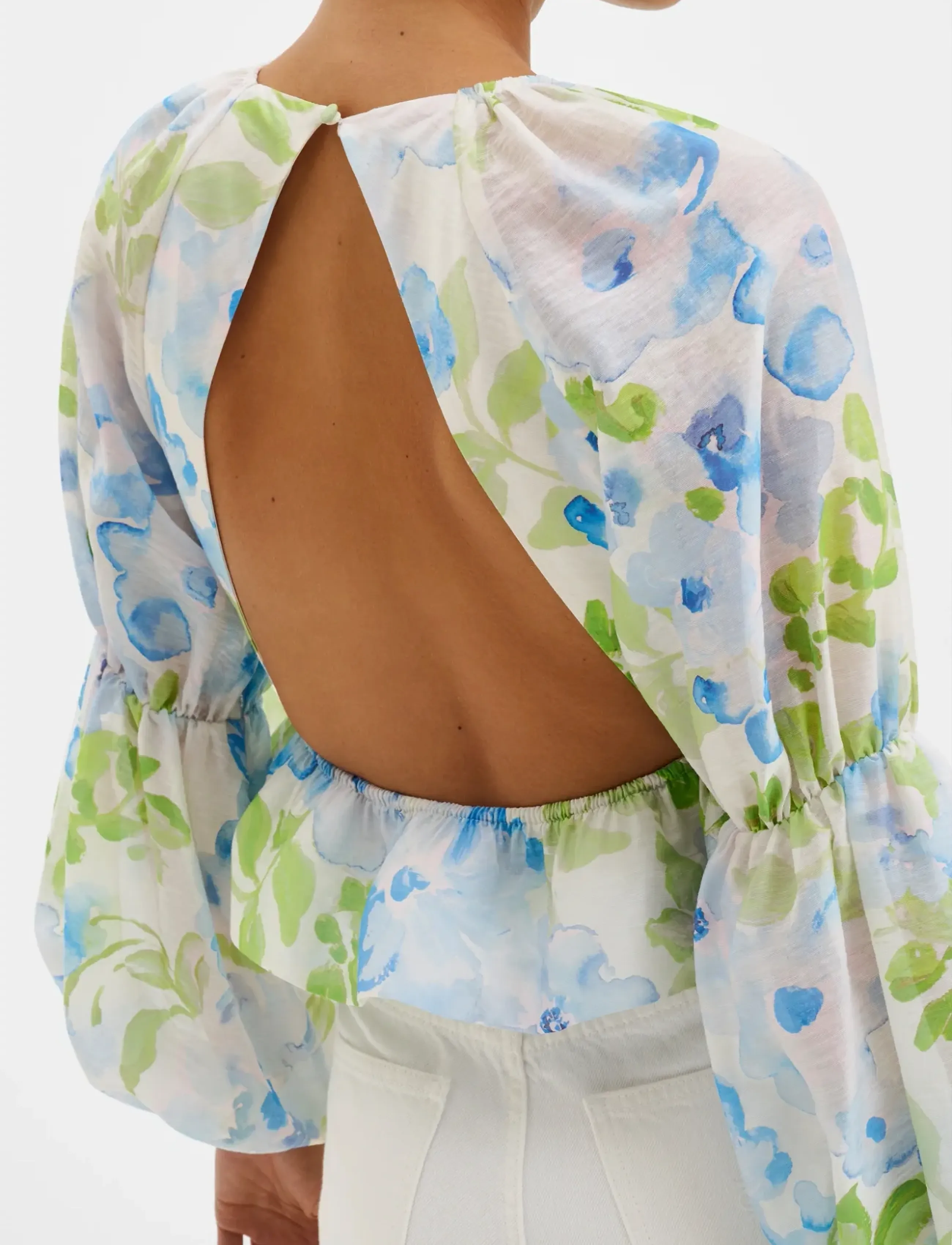 Malina - Elliana Ruffled Long Sleeve Blouse - langærmede bluser - pastel floral vanilla - 3
