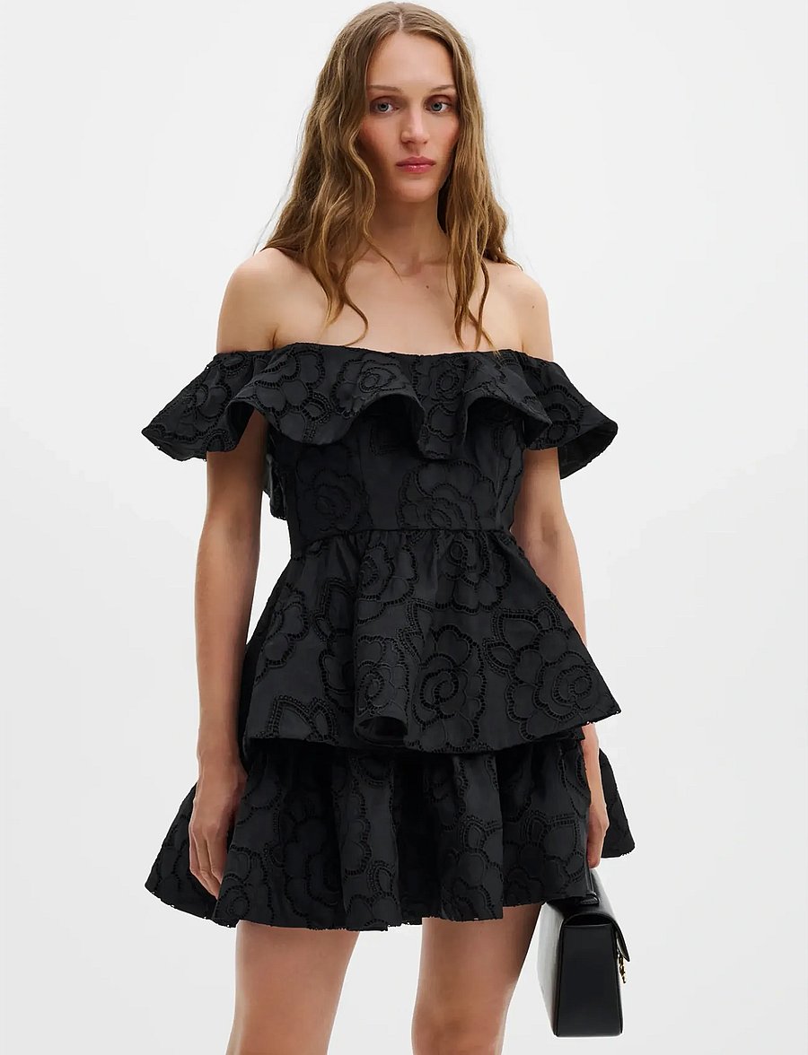 Malina - Tracy Off Shoulder Lace Mini Dress - korta klänningar - black - 0