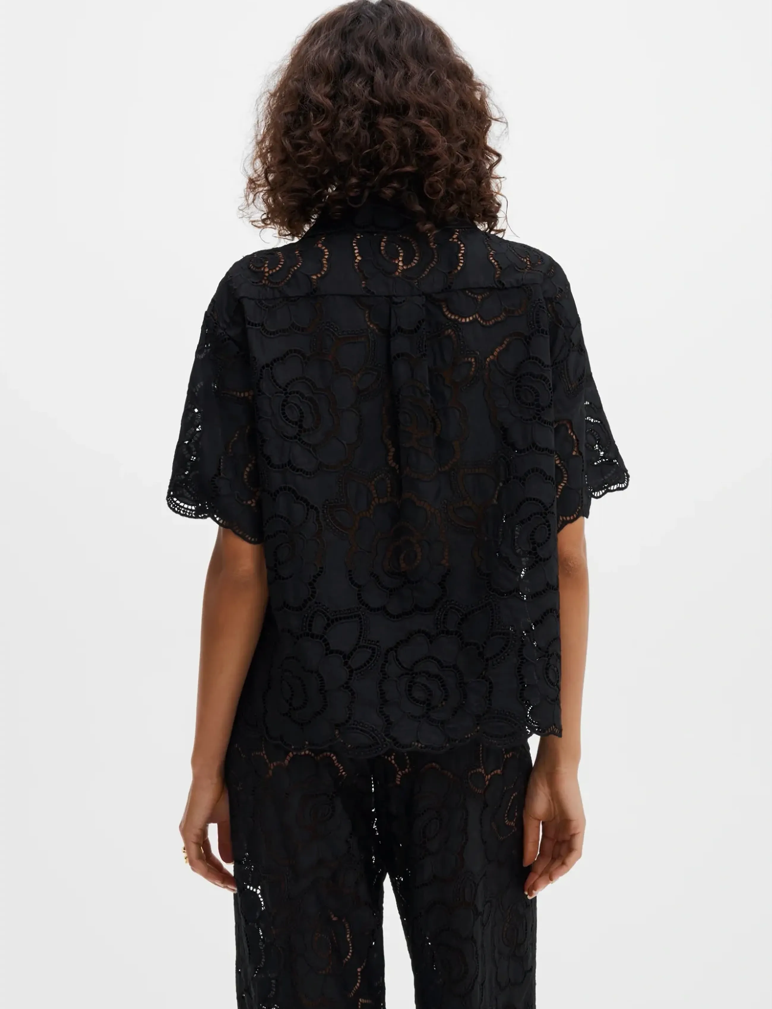 Malina - Claudia Short Sleeve Lace Shirt - džinsa krekli - black - 2