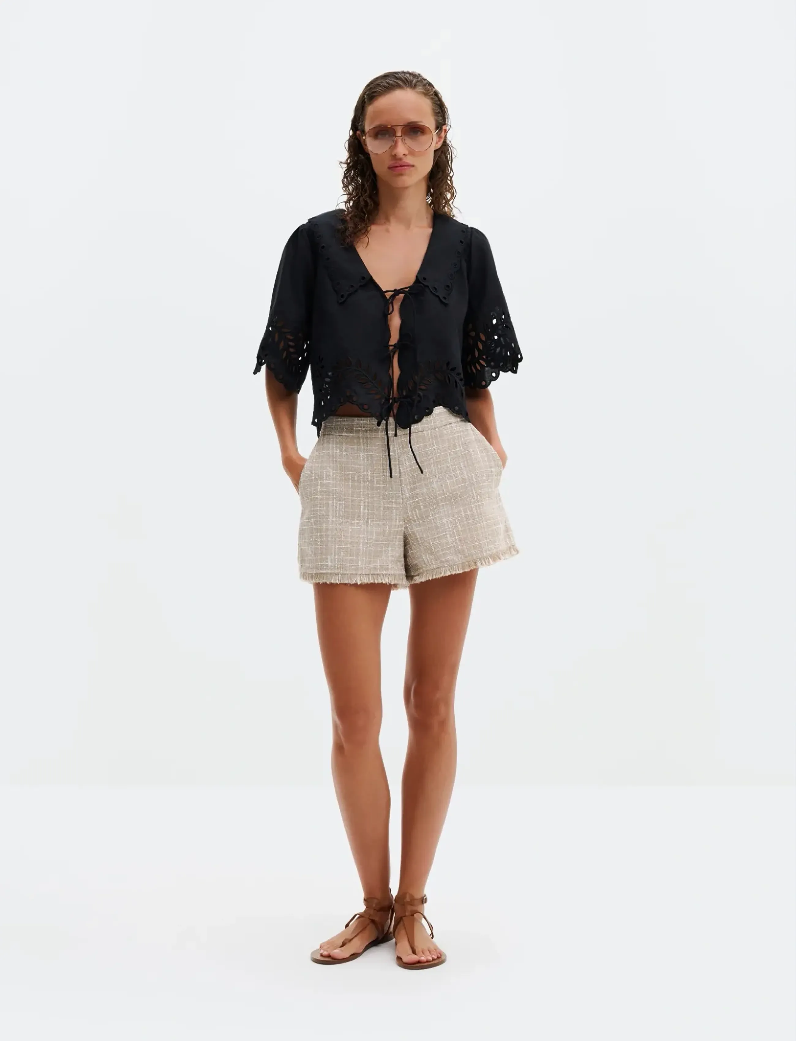 Malina - Jovie Fringe Trimmed Boucle Shorts - freizeitshorts - boucle beige - 4