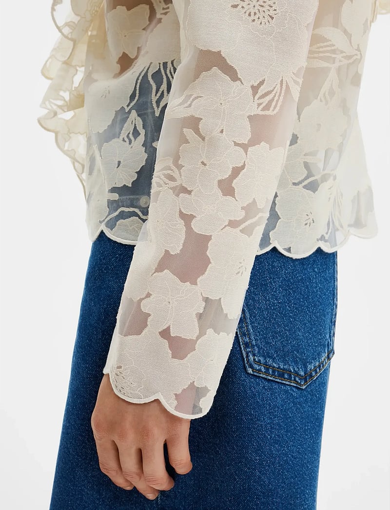 Malina - Sansa Ruffled Lace Blouse - pikkade varrukatega pluusid - vanilla - 4