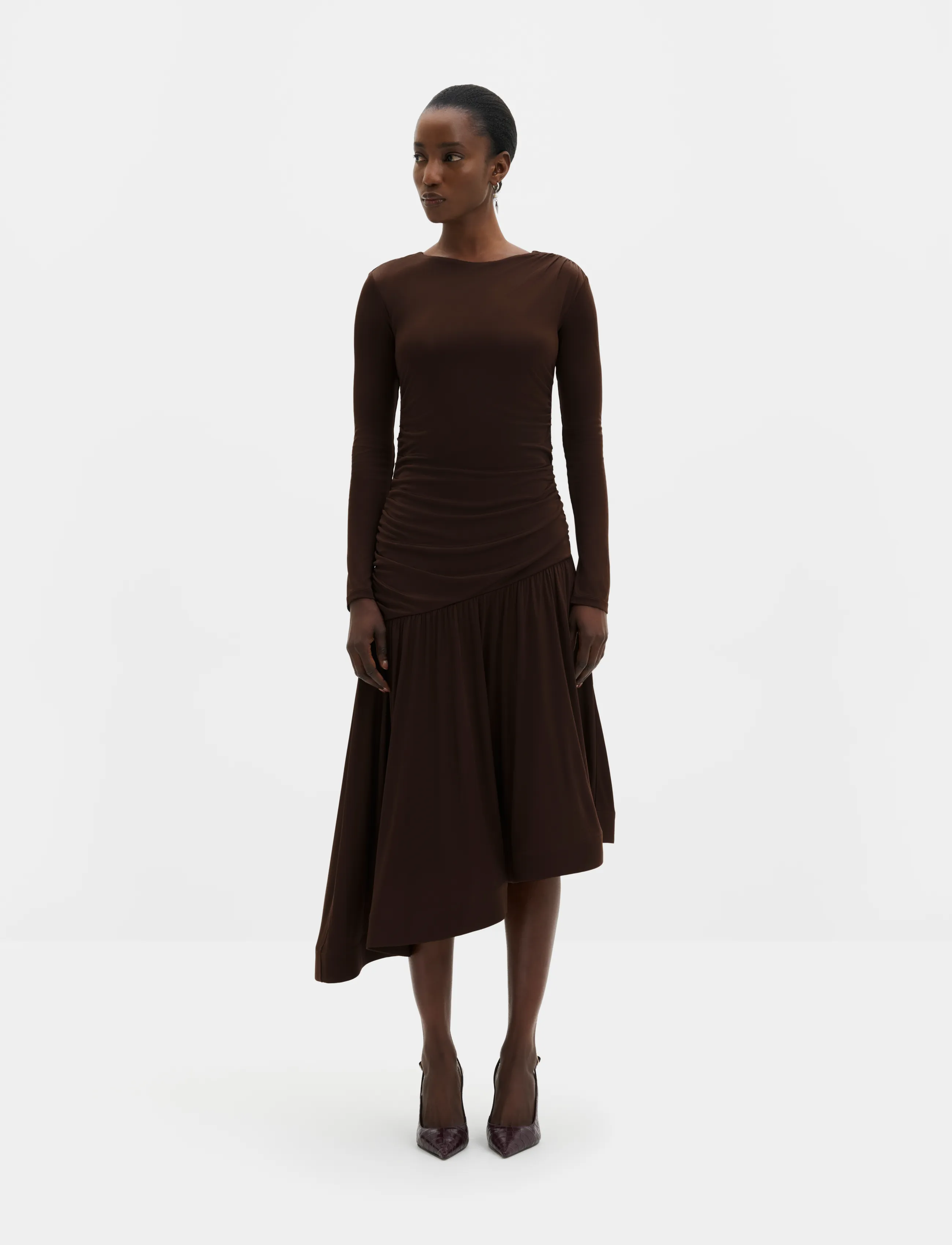 Malina Lionelle Asymmetrical Ruffled Jersey Midi Dress - Kleidung - DARK BROWN / brown