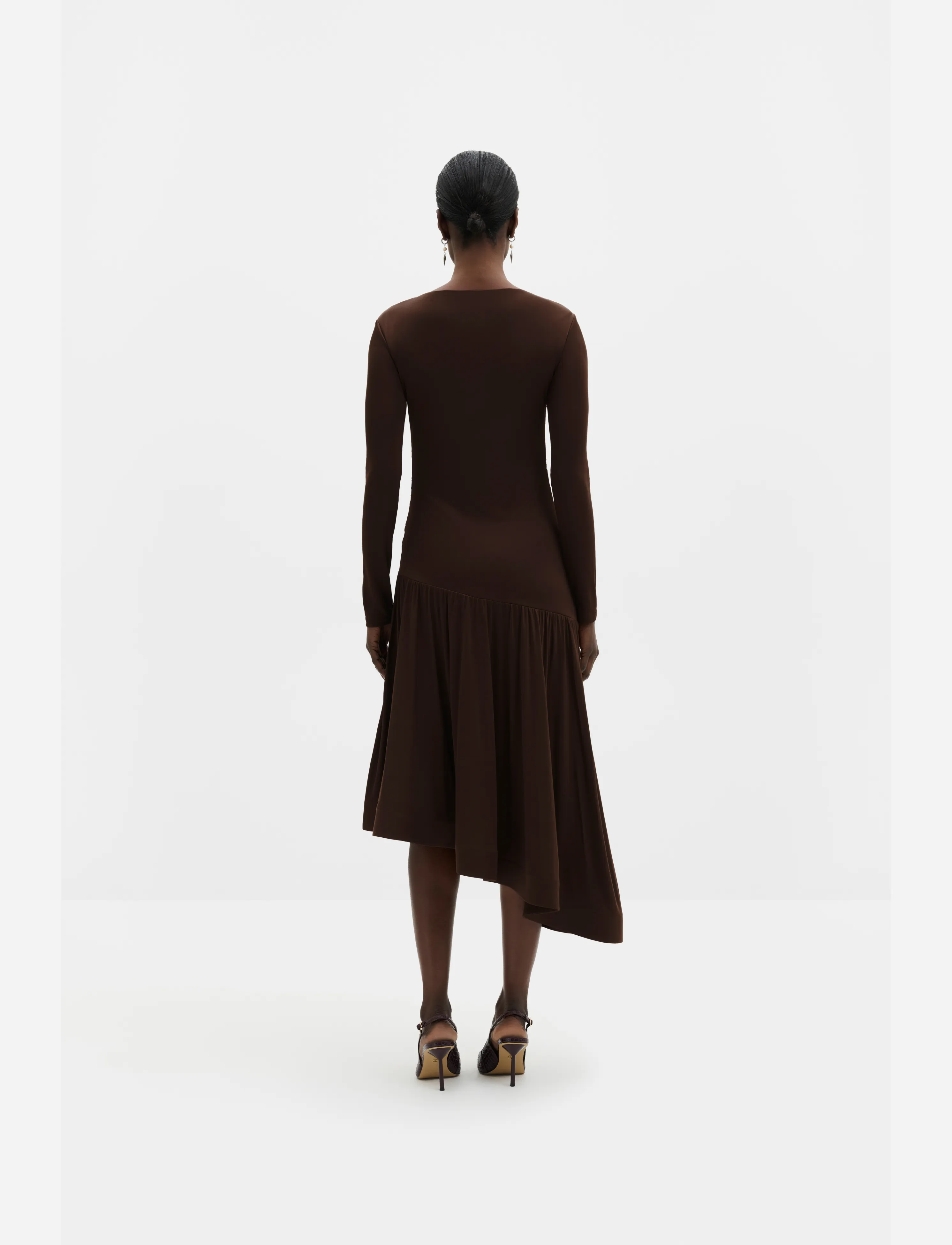 Malina - Lionelle Asymmetrical Ruffled Jersey Midi Dress - strickkleider - dark brown - 2