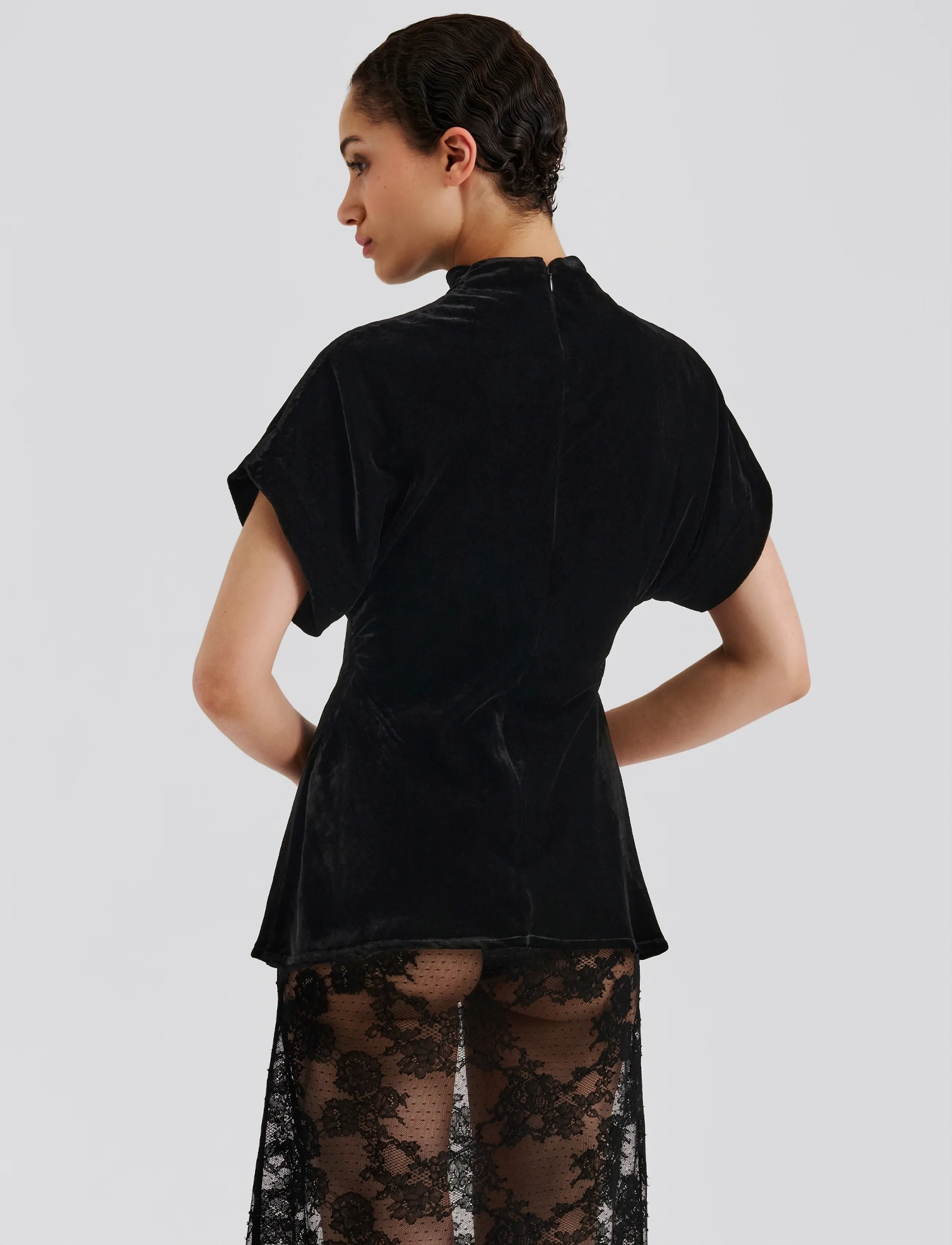 Malina - Otilia Draped Half Polo Velvet Top - t-särgid - black - 4