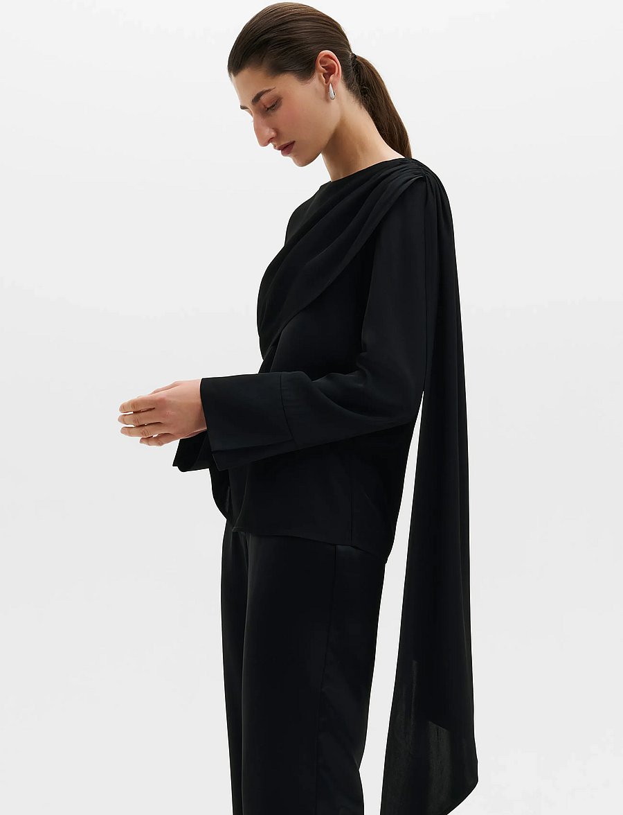 Malina - Melandy Draped Cape Blouse - langærmede bluser - black - 3