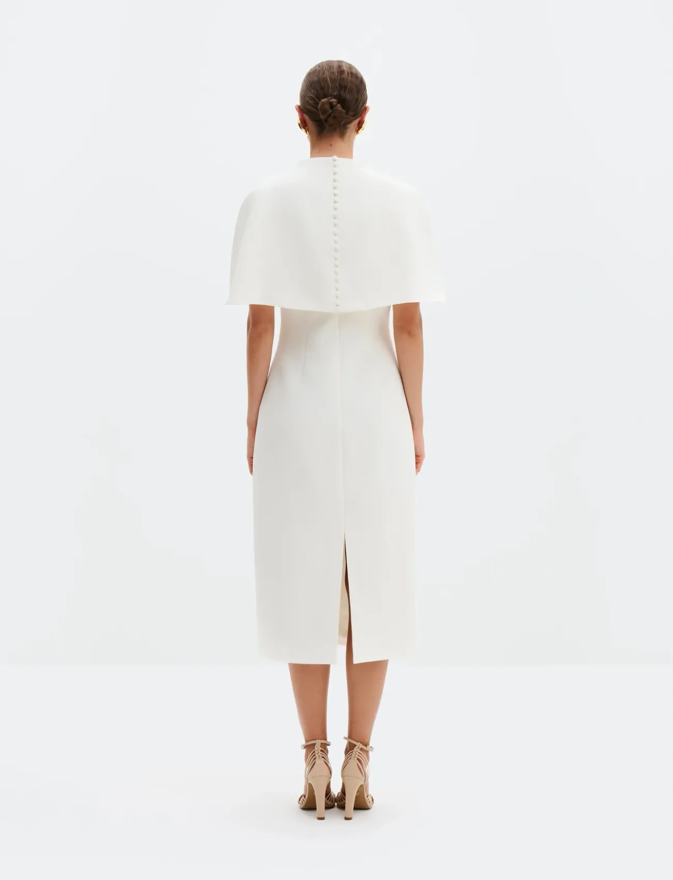 Malina - Milena Cape Midi Dress - aftenkjoler - cream - 3
