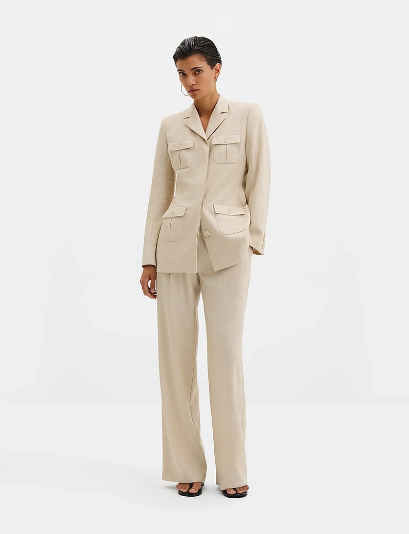 Malina - Evin Pocket Detail Blazer - enkelknäppta kavajer - sand - 0