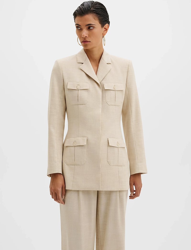 Malina - Evin Pocket Detail Blazer - enkelknäppta kavajer - sand - 2