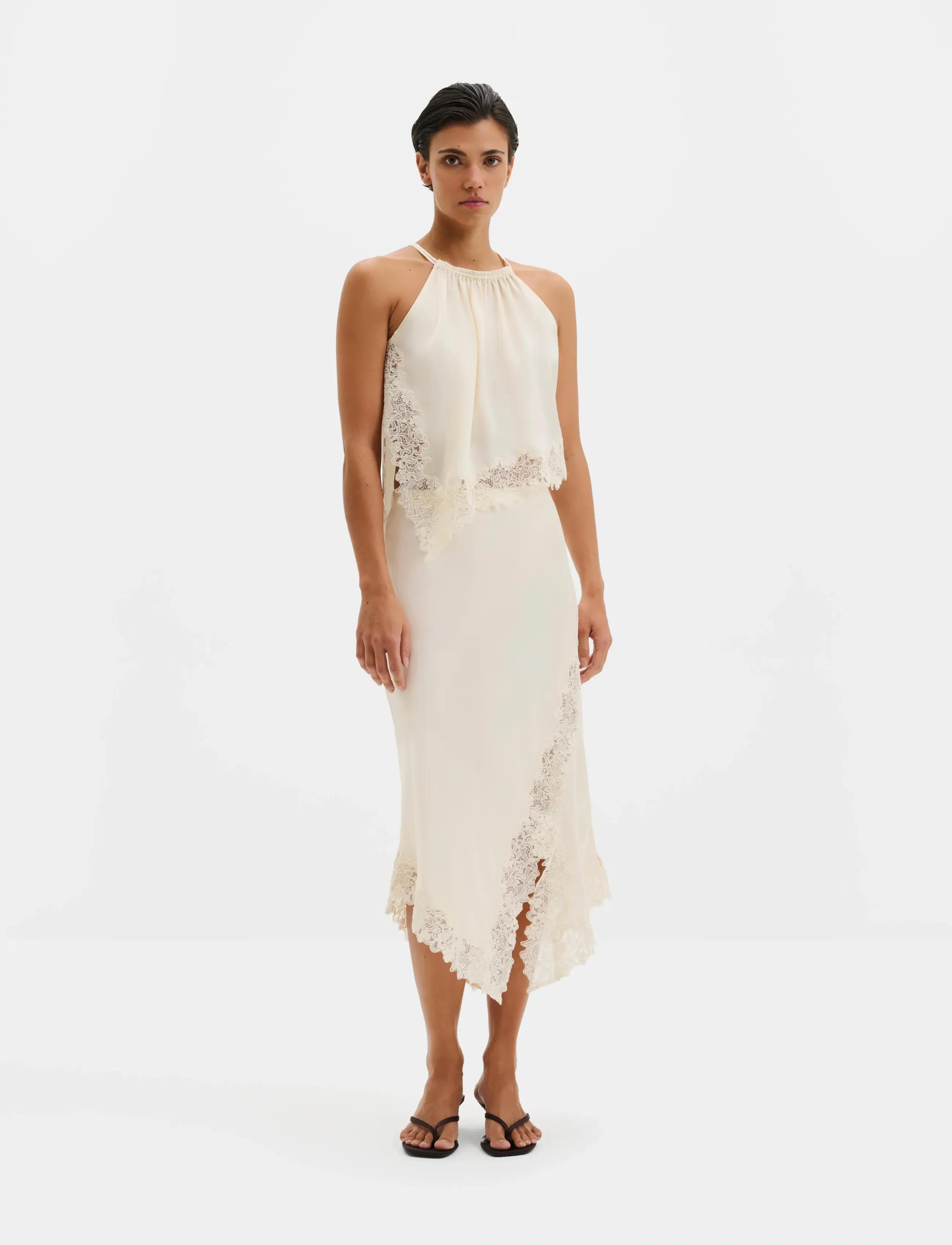 Malina Madina Asymmetric Lace Hem Top, 34, T-shirts & Oberteile, Creme - Sleeveless, Frauen