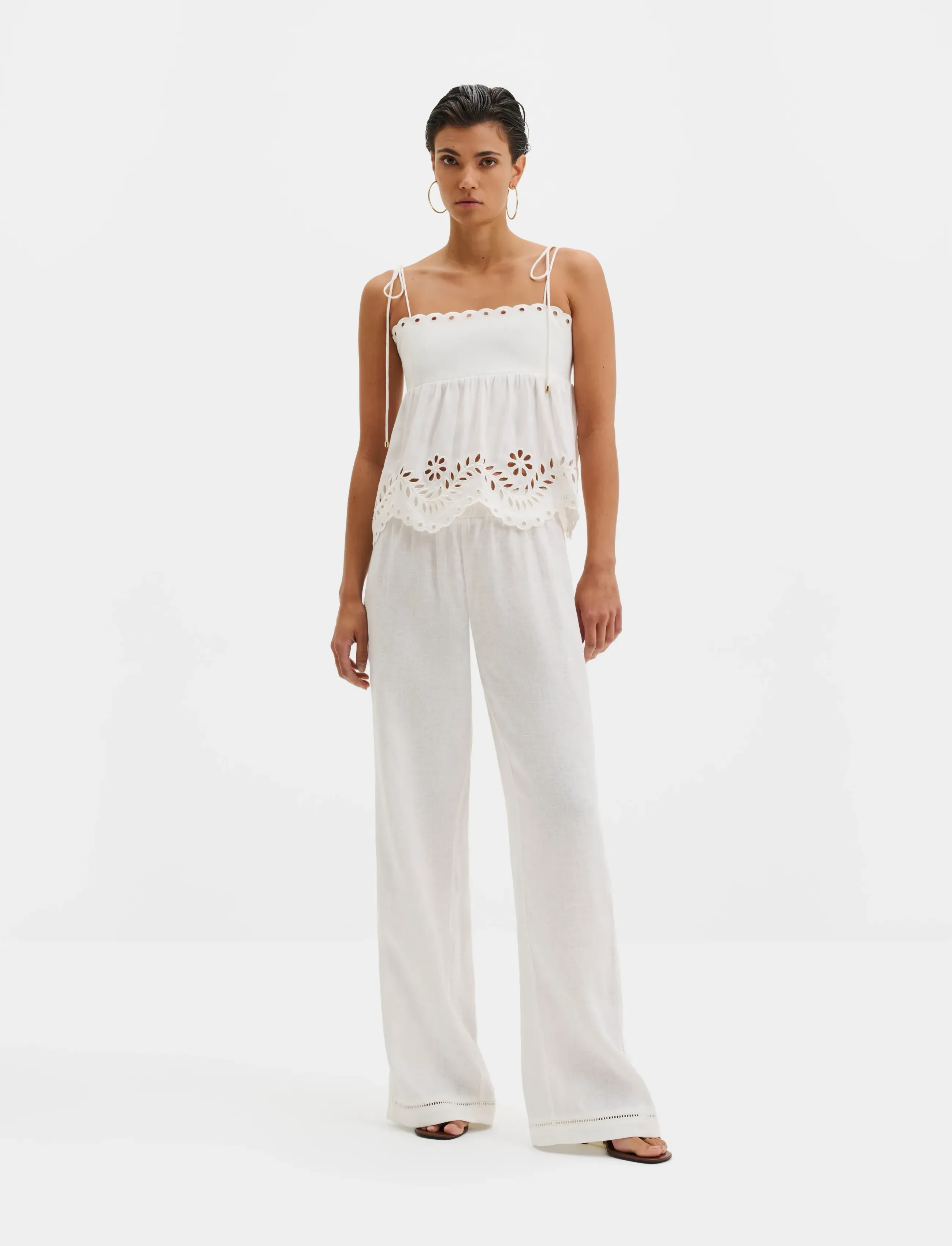 Malina Carrie Broderie Anglaise Top, 38, White, T-Shirts & Toppe > Uden Ærmer, Dame