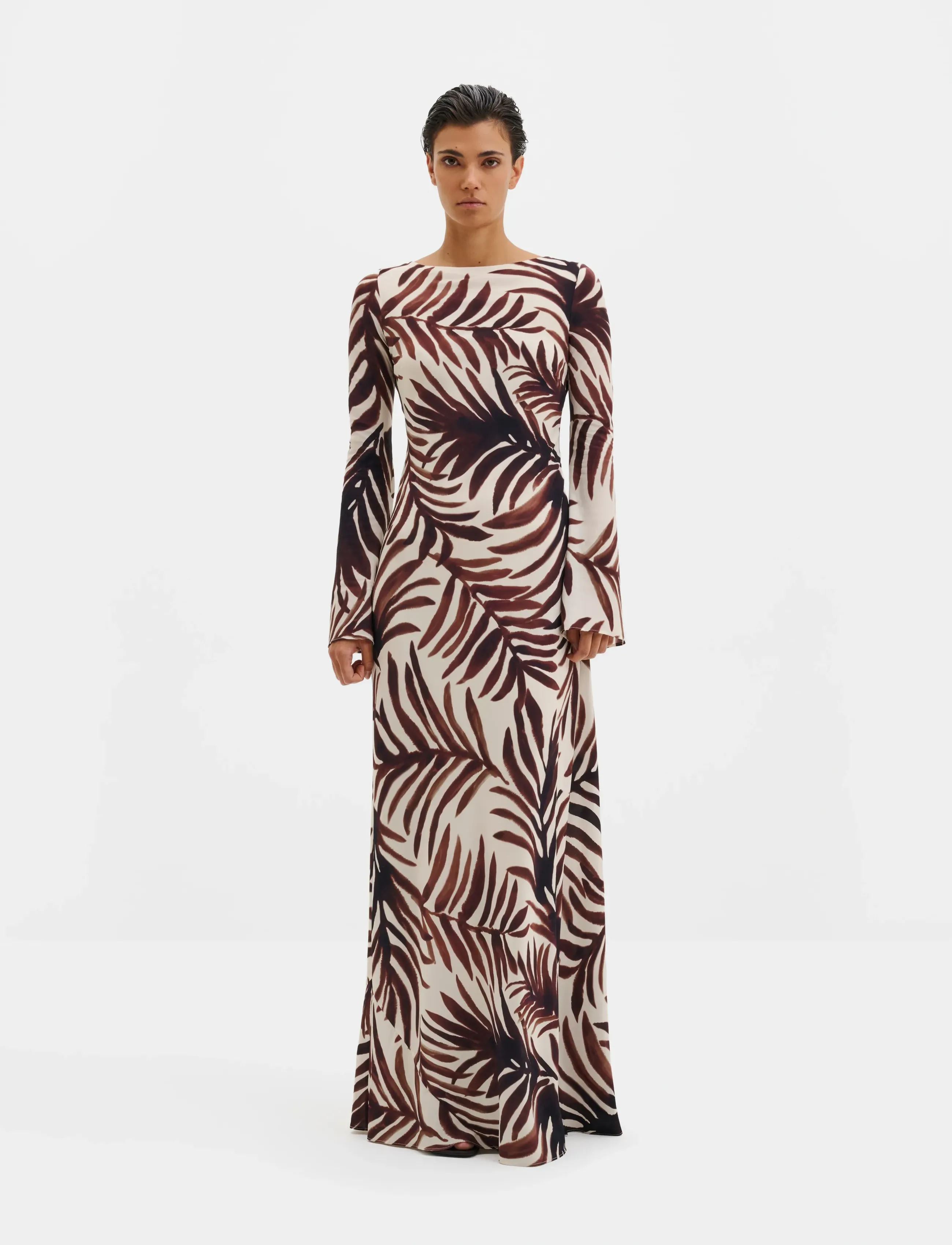 Malina Jennelie Open Back Chiffon Maxi Dress, Kvinder, Langærmet Maxikjole, Multi/mønstret, Str: 34