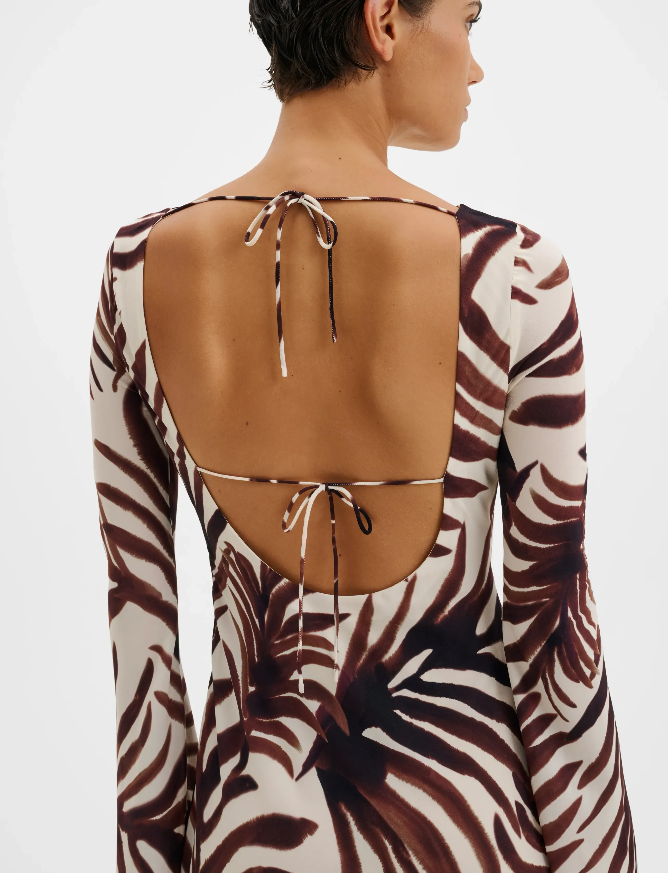 Malina - Jennelie Open Back Chiffon Maxi Dress - maxi kjoler - burnt leaf - 3