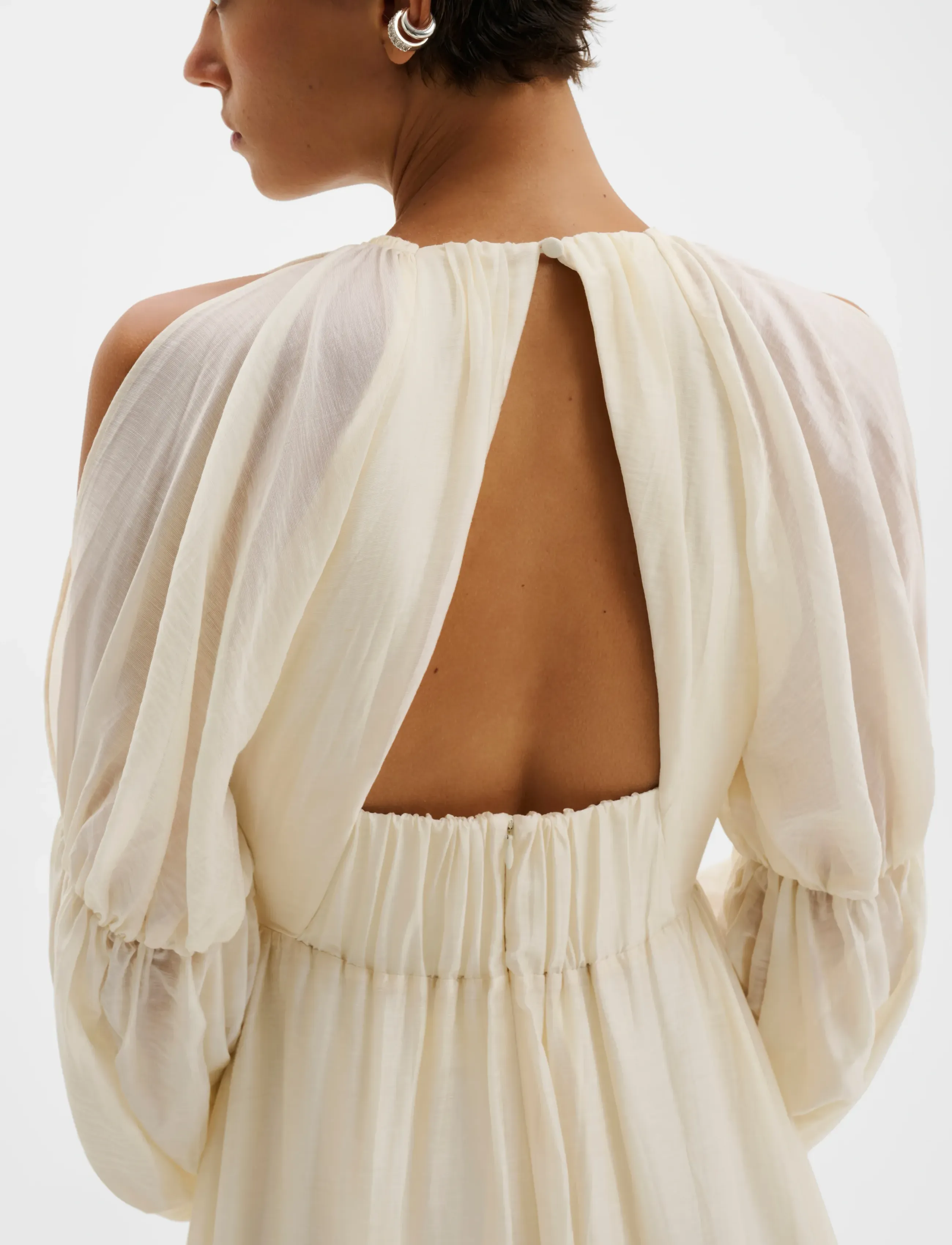 Malina - Leontine Pouf Sleeve Ruffled Midi Dress - midikleider - pearl - 4