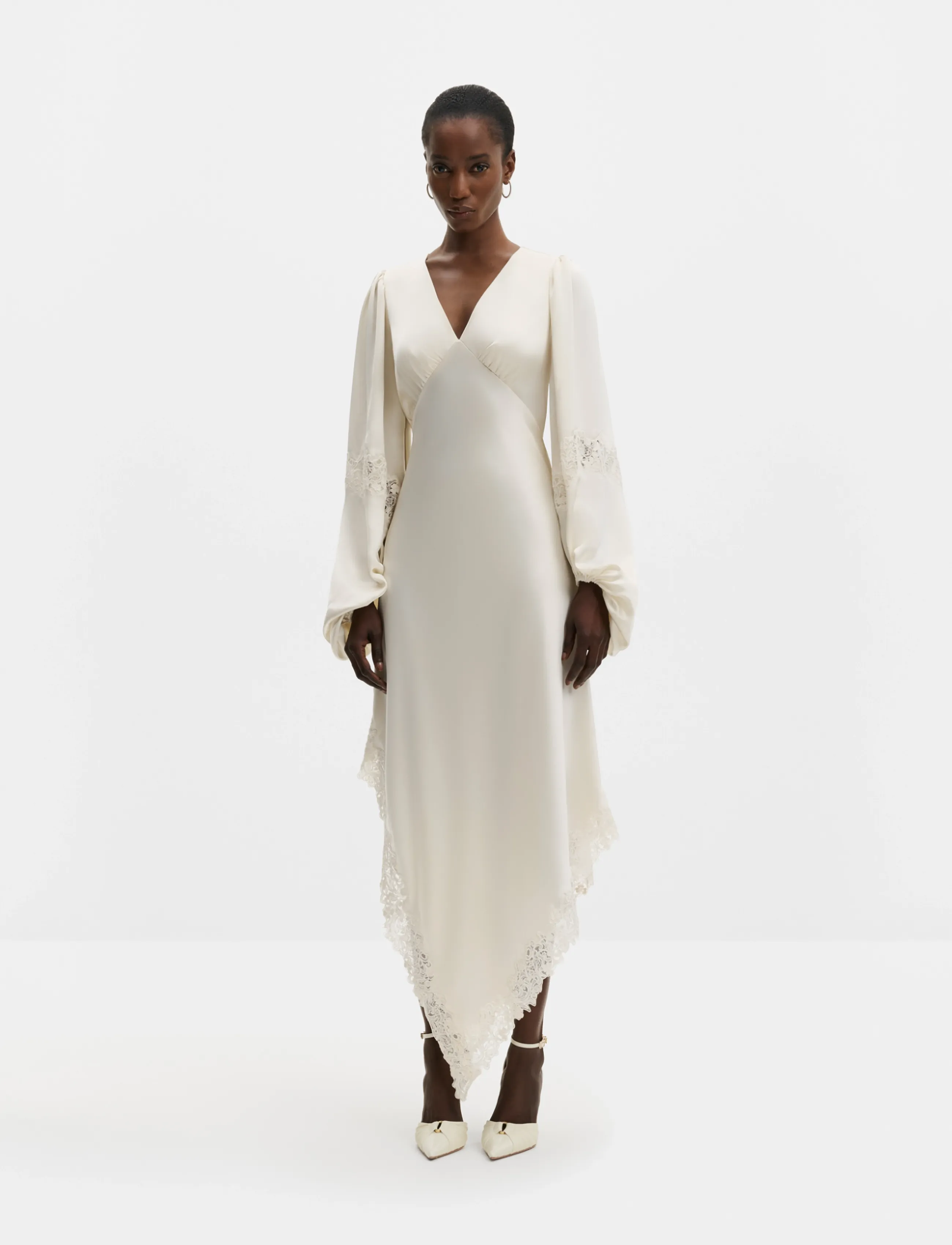 Malina Seema Asymmetric Lace Hem Maxi Dress, 40, Cream, Kjoler > Maxikjole, Dame