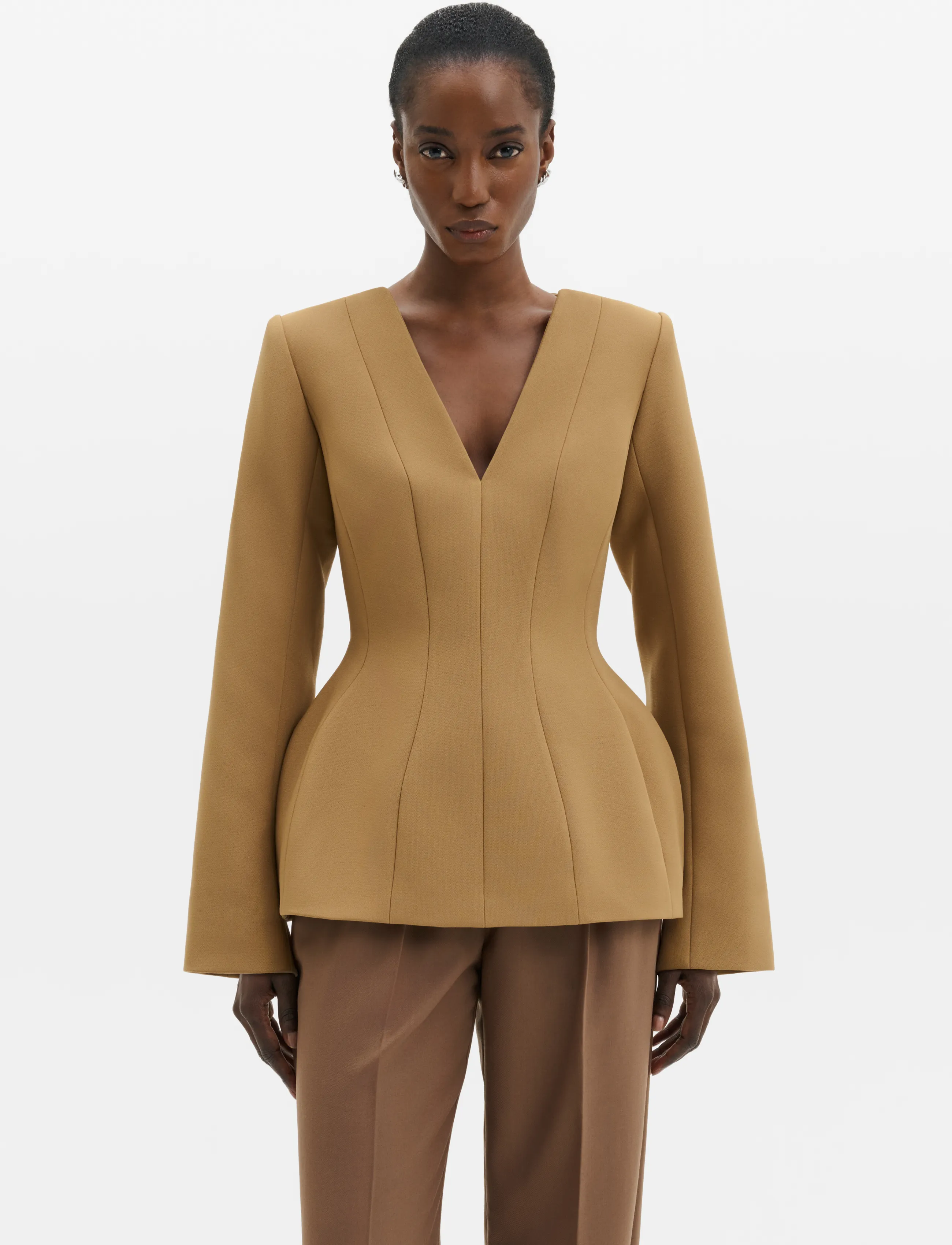 Malina - Ninni Cut-Out Shoulder Hourglass Top - pikkade varrukatega topid - camel - 2