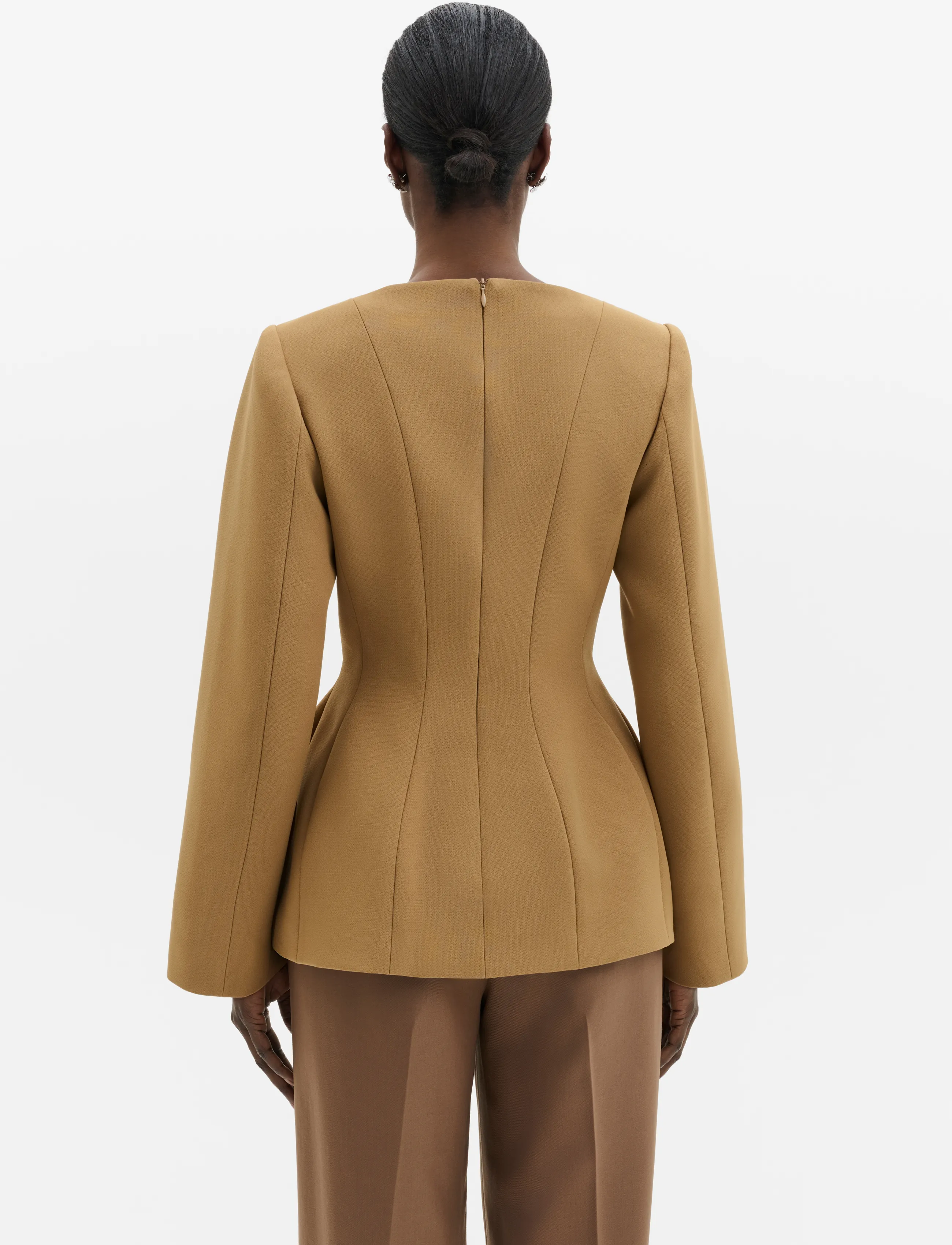 Malina - Ninni Cut-Out Shoulder Hourglass Top - pikkade varrukatega topid - camel - 3