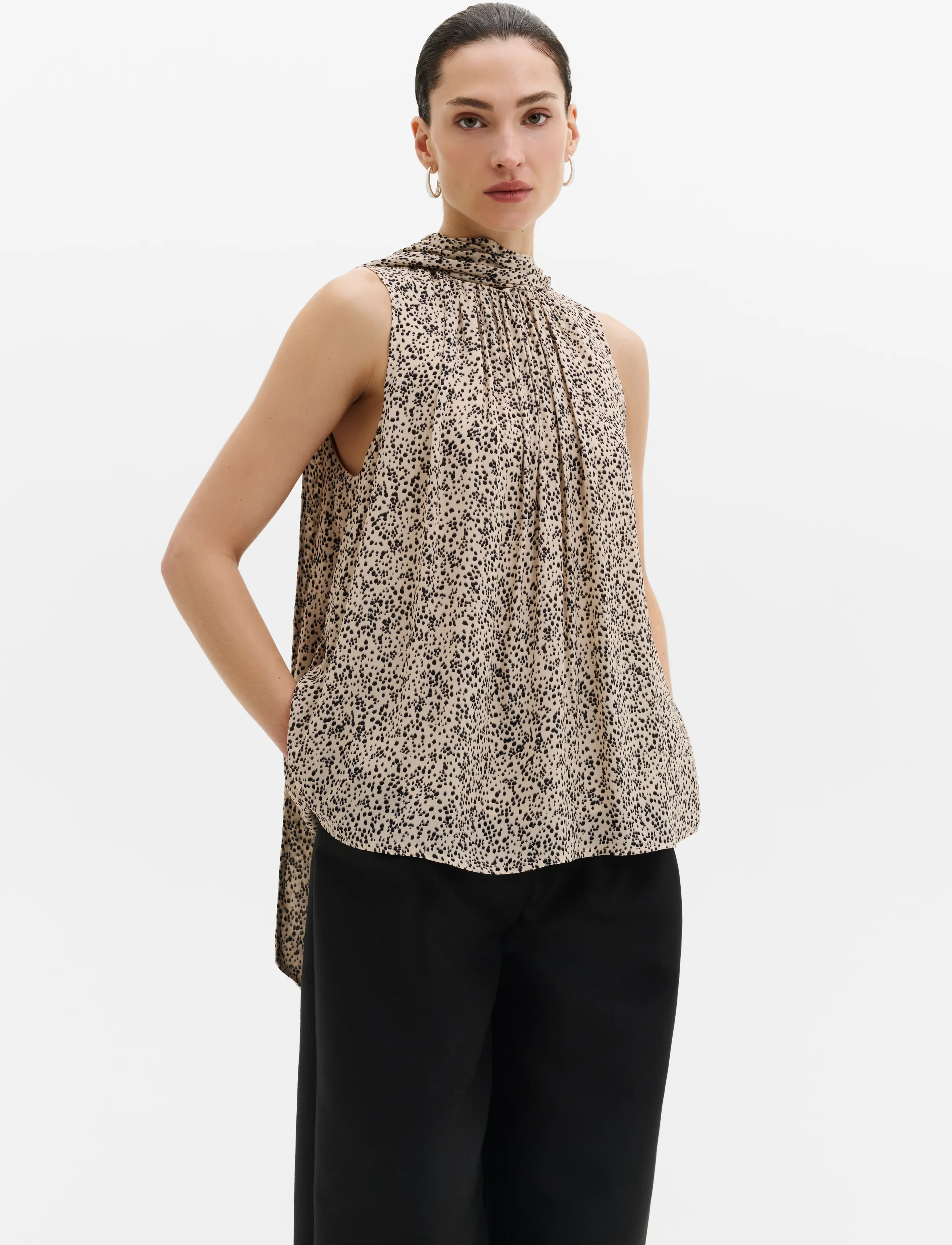 Malina Olivia Sleeveless Scarf Detail Top, 36, Cream, T-Shirts & Toppe > Uden Ærmer, Dame
