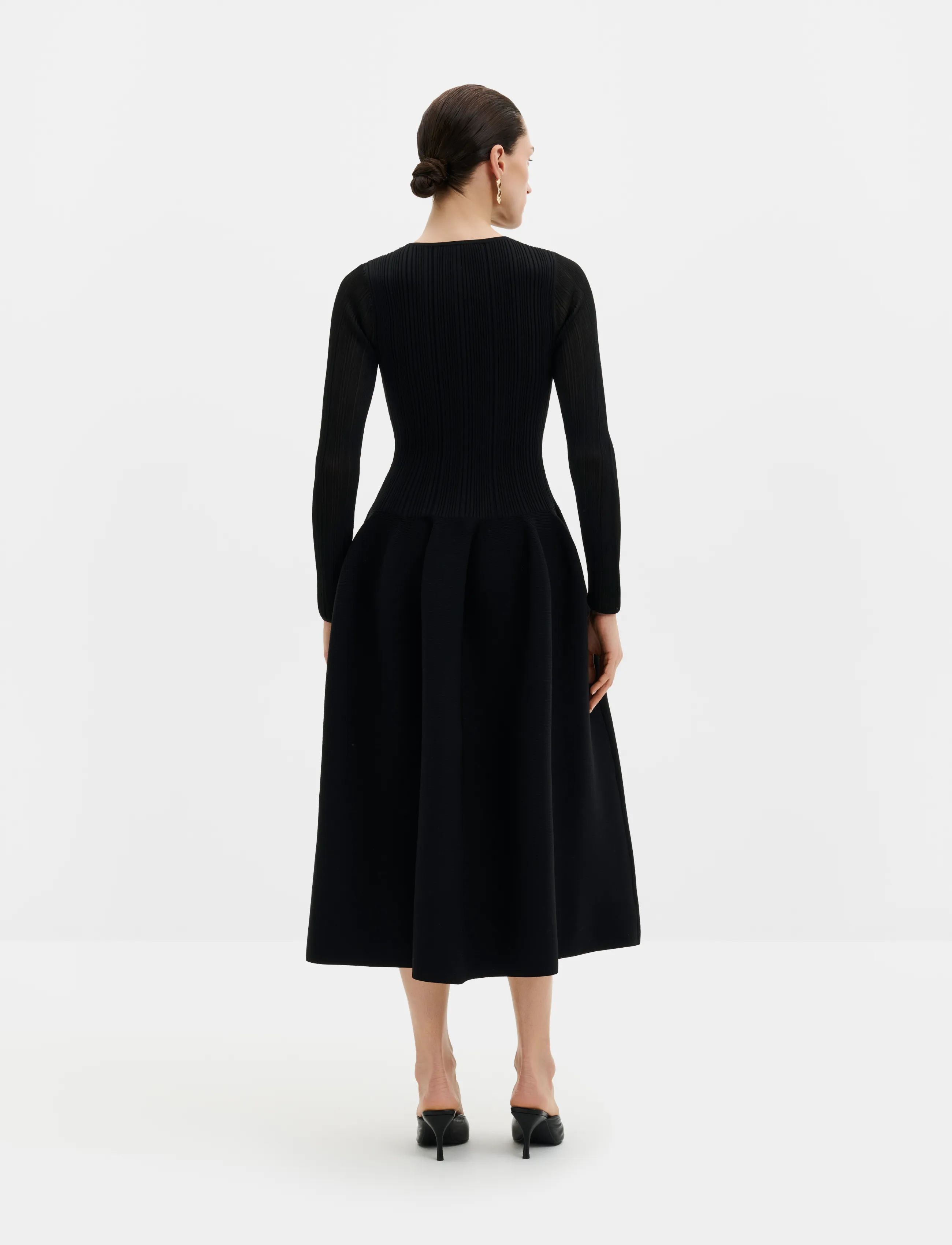 Malina - Elona Voluminous Skirt Knitted Midi Dress - cocktailklänningar - black - 2