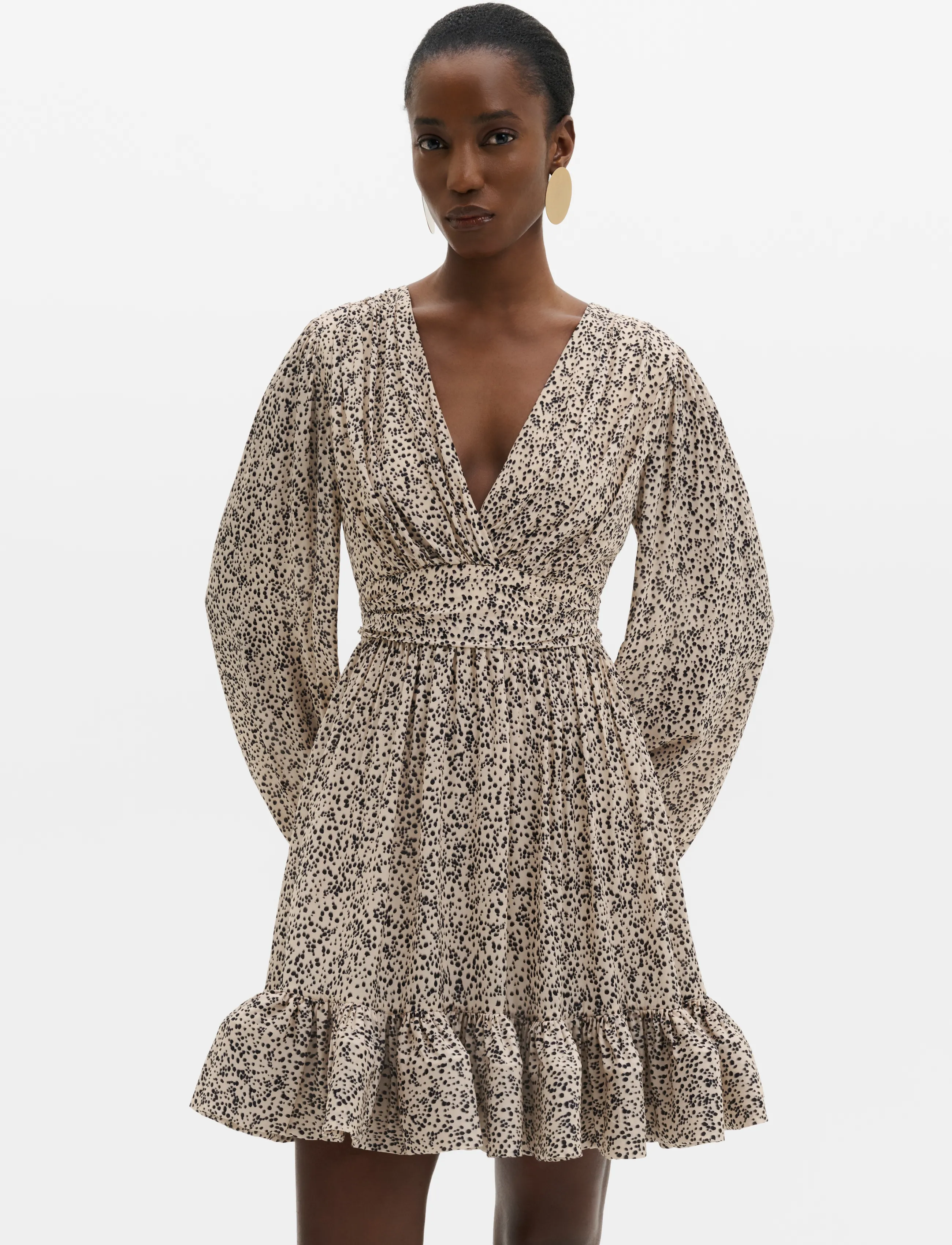 Malina Jadie V-Neck Ruffled Mini Dress - Kleidung - SHADED DOT / cream