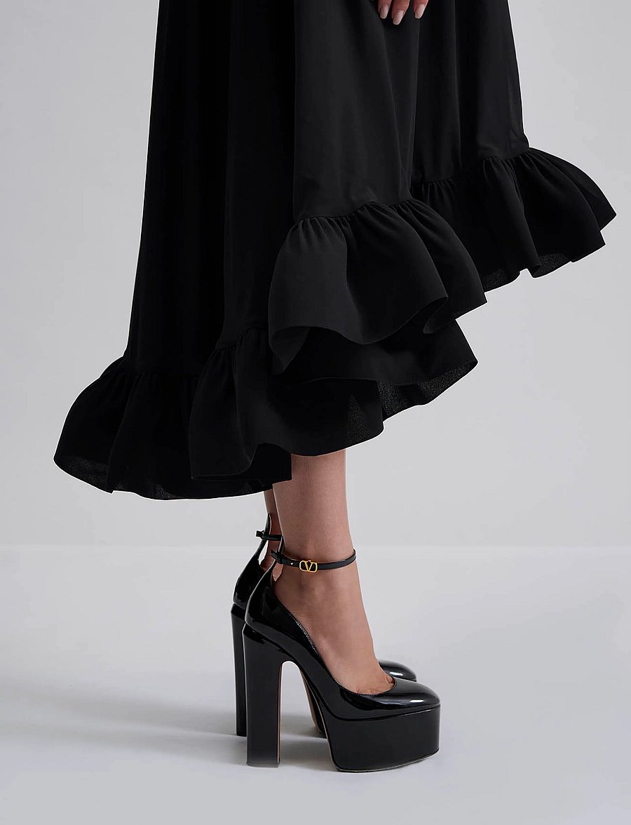 Malina - Sabrina Halterneck Ruffled Midi Dress - black - 4