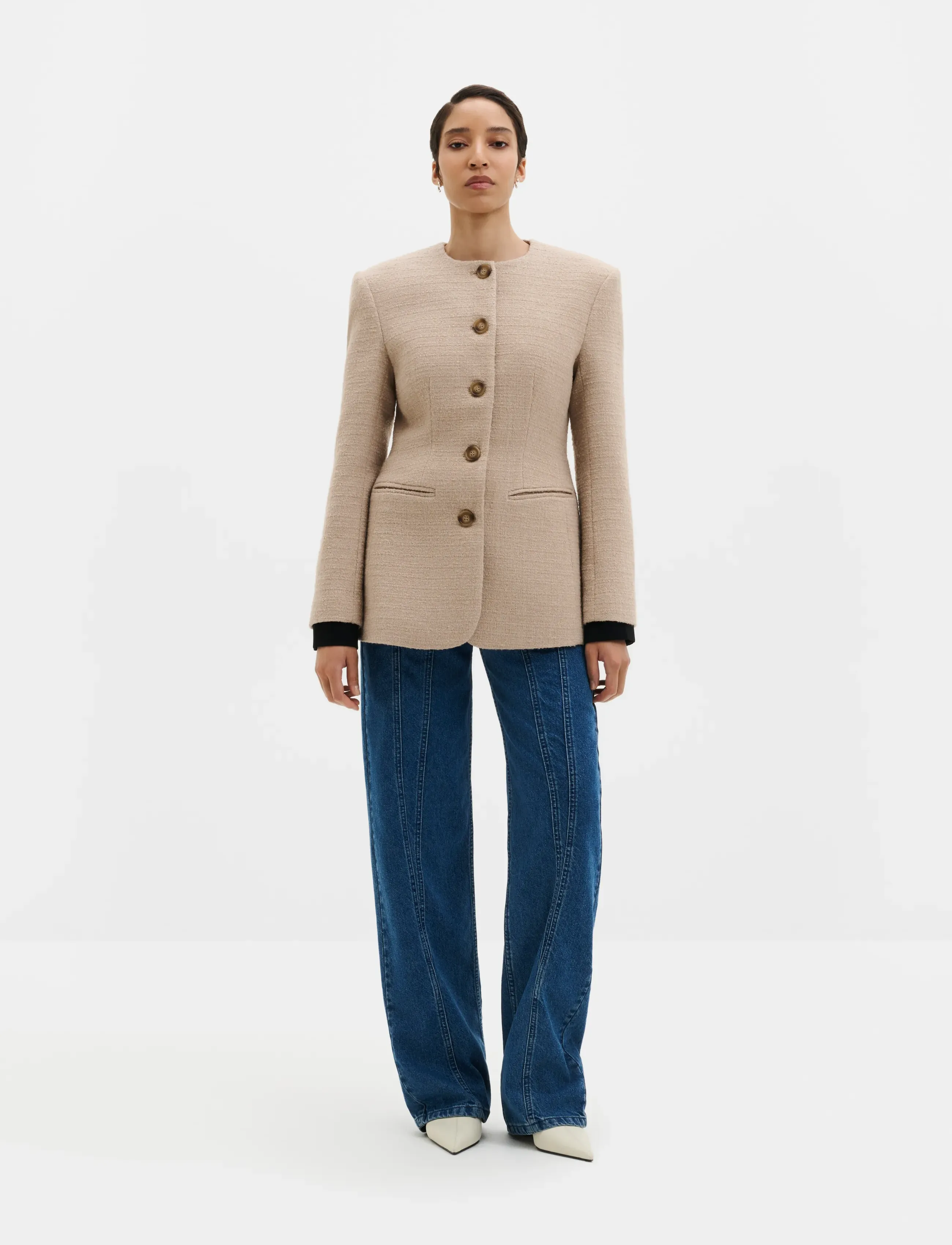 Malina - Carol Fitted Boucle Blazer - enkelknäppta kavajer - champagne - 0