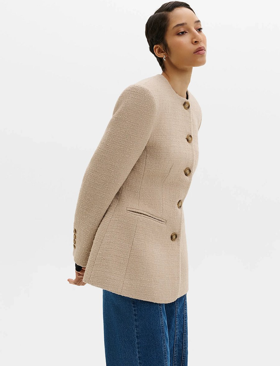 Malina - Carol Fitted Boucle Blazer - enkelknäppta kavajer - champagne - 3