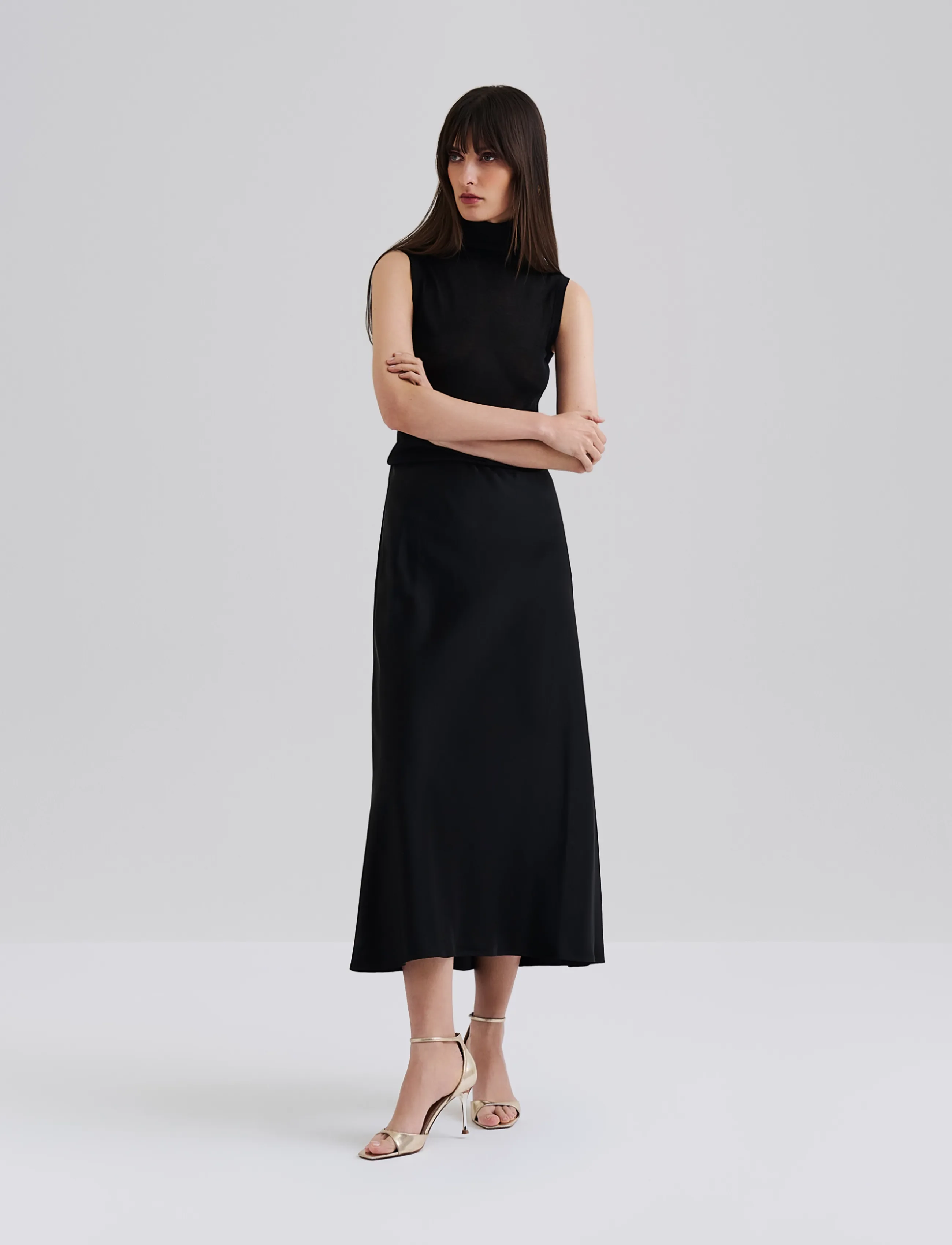Malina Aubree Satin Midi Skirt, 34, Black, Nederdele > Knælange Og Midi Nederdele, Dame