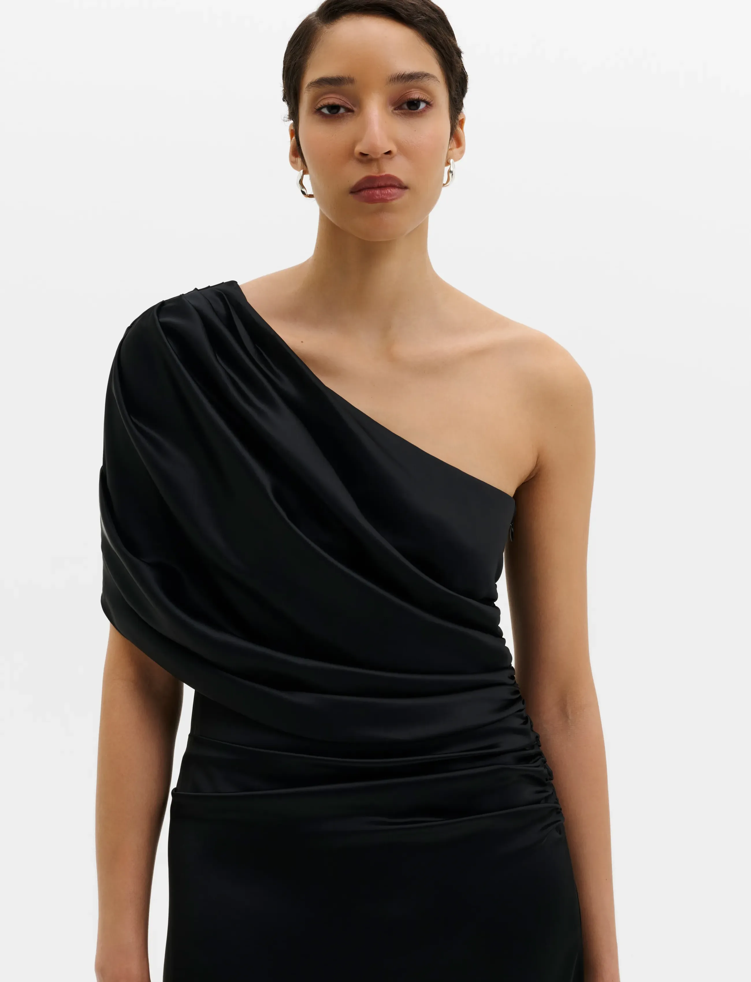 Malina - Cassia Draped Fitted Maxi Dress - Õhtukleidid - black - 3