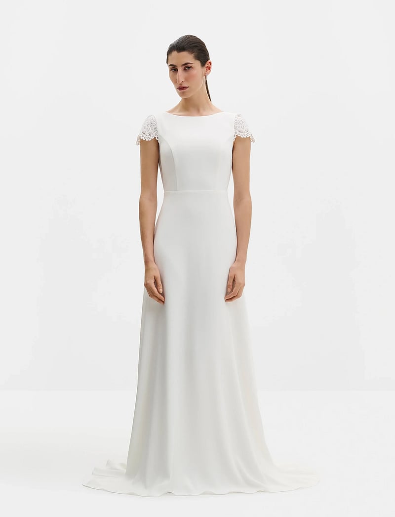 Malina - Blanca Cap Sleeve Lace Trimmed Gown - maxi sukienki - ivory - 0