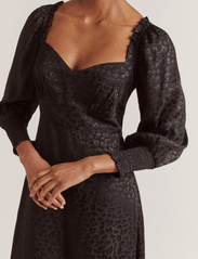 Malina - Bonita dress - vidutinio ilgio suknelės - black - 4