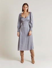 Malina - Bonita dress - vidutinio ilgio suknelės - dove blue - 2