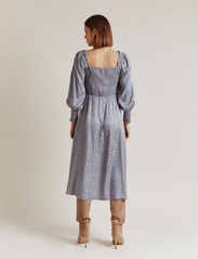 Malina - Bonita dress - sukienki do kolan i midi - dove blue - 3
