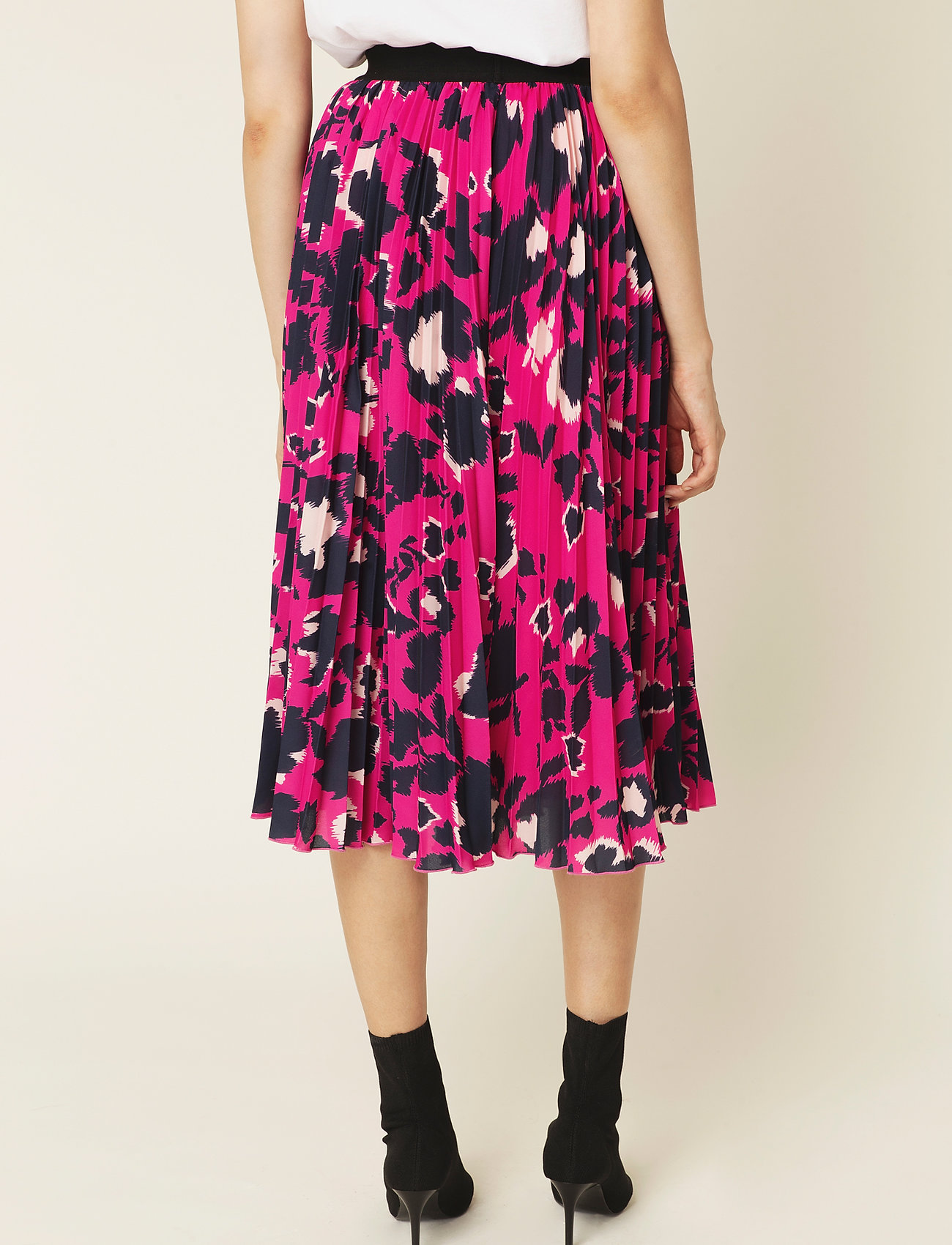 By Malina - Elena skirt - shadow garden pink - 3