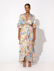 Malina - Vienna dress - sommerkjoler - bold shapes - 4