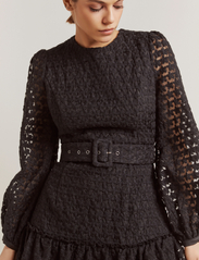 Malina - Francine dress - odzież imprezowa w cenach outletowych - black - 5