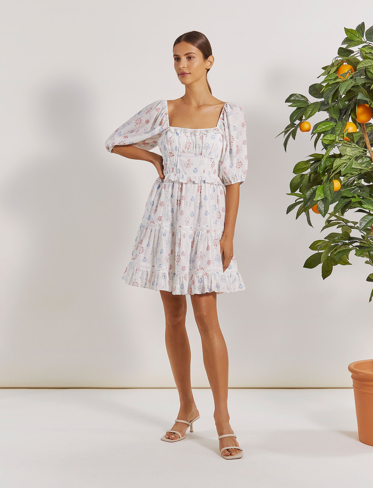By Malina - Alessia dress - korte kjoler - capri corals blush - 0