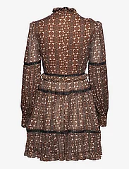 Malina - Francesca dress - odzież imprezowa w cenach outletowych - fall paisley - 1