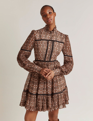 Malina - Francesca dress - party wear at outlet prices - fall paisley - 2