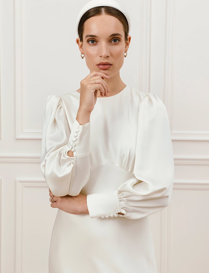 Malina - Mathilde pouf sleeve satin bridal gown - brudekjoler - cream - 5