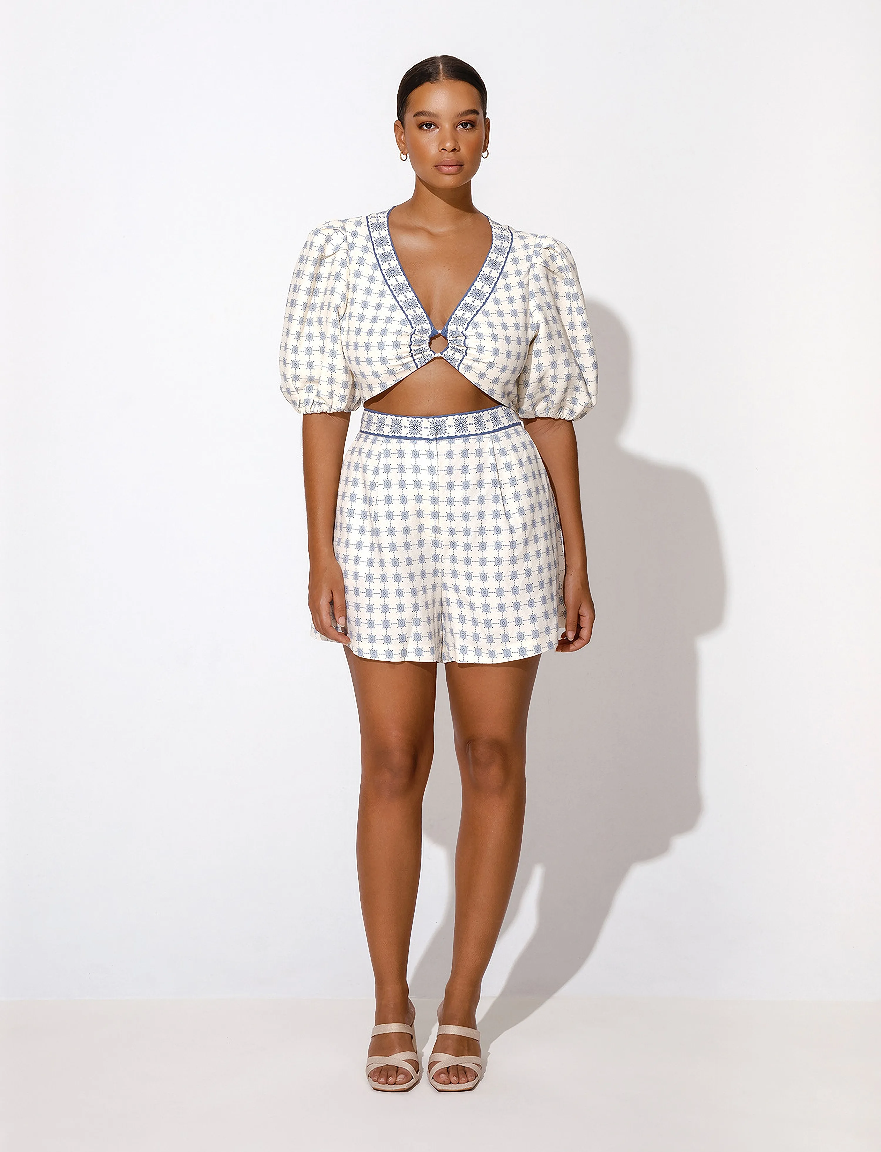 Malina - Leila Shorts - french ditsy blue - 2